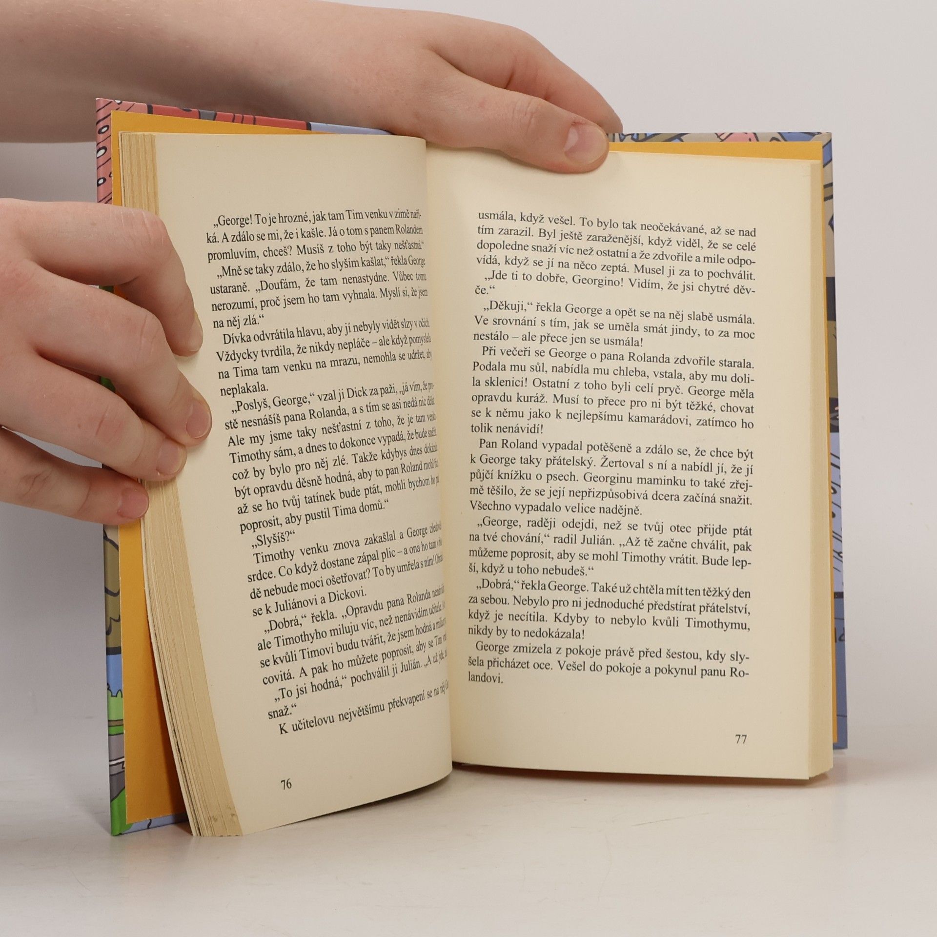 Enid Blyton Správná pětka. Opět v akci