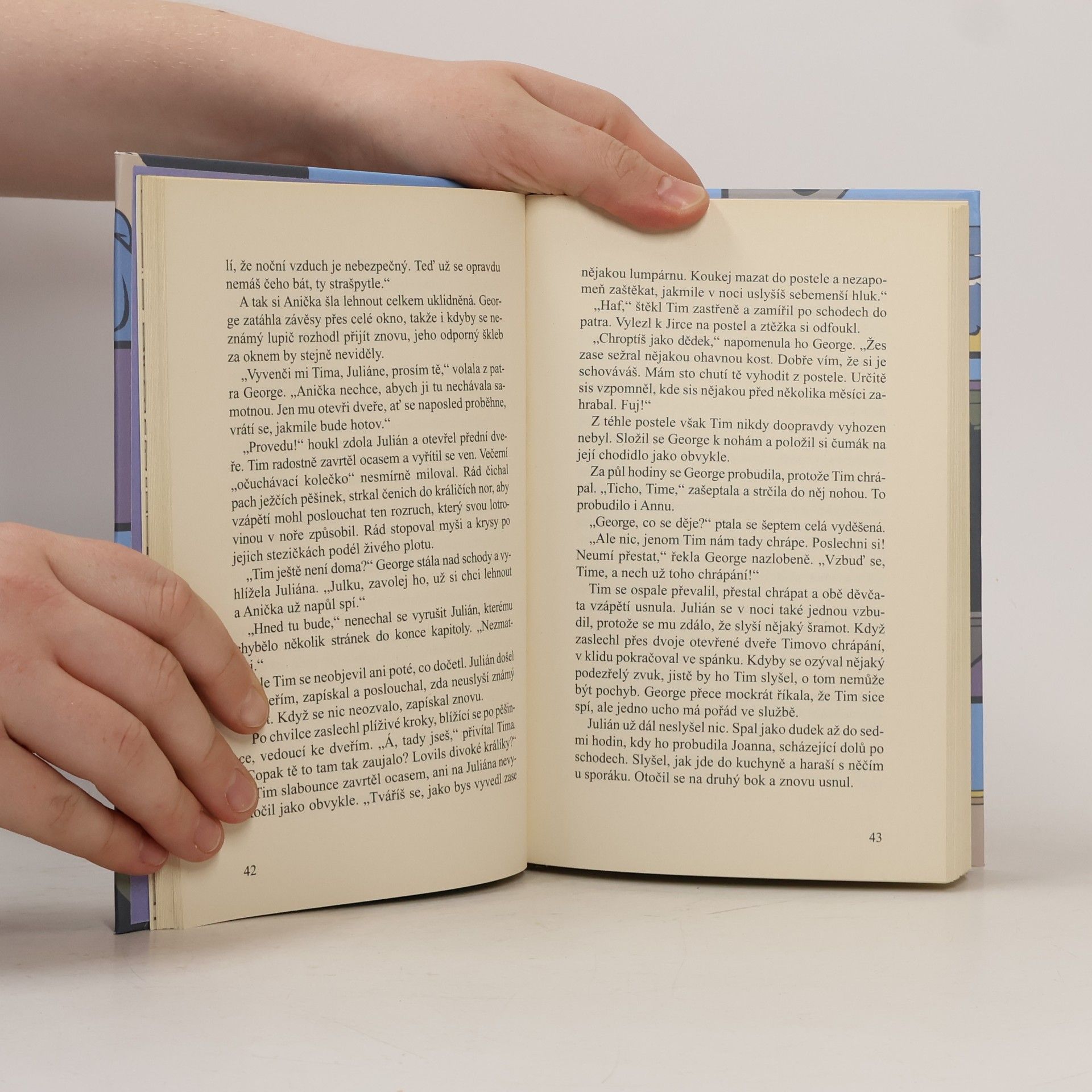 Enid Blyton Správná pětka už v tom zase lítá