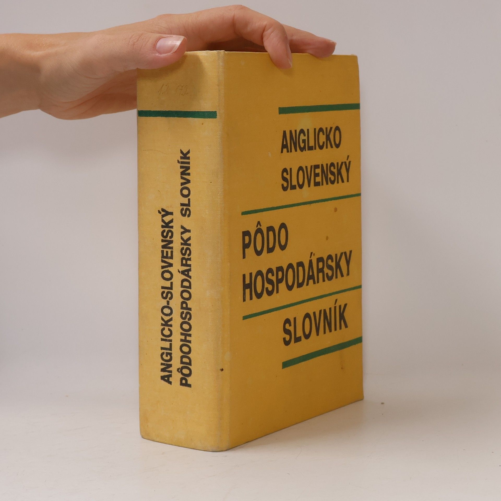 Etela Bártová Anglicko-slovenský pôdohospodárský slovník
