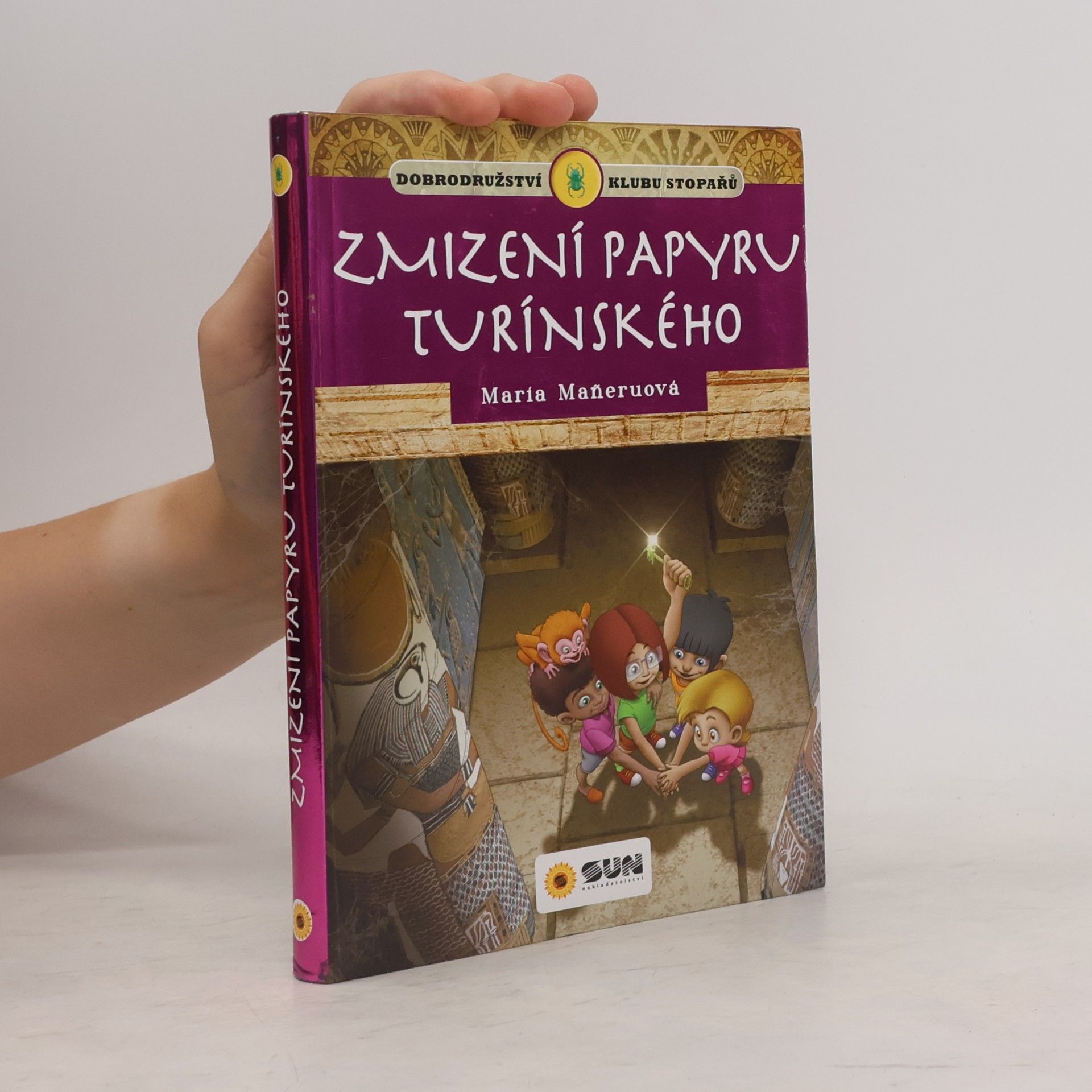 María Mañeru Zmizení papyru turínského