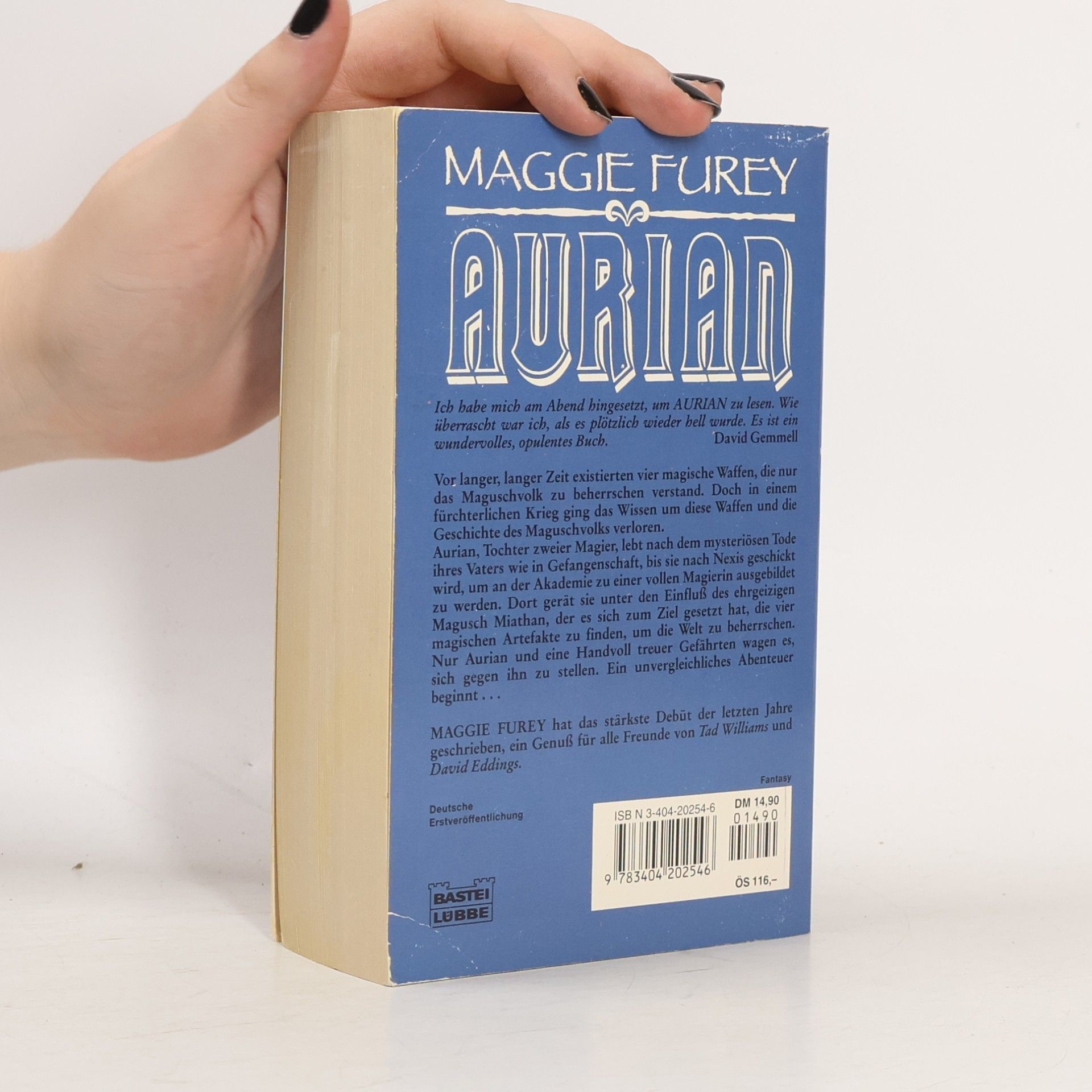 Maggie Furey Aurian