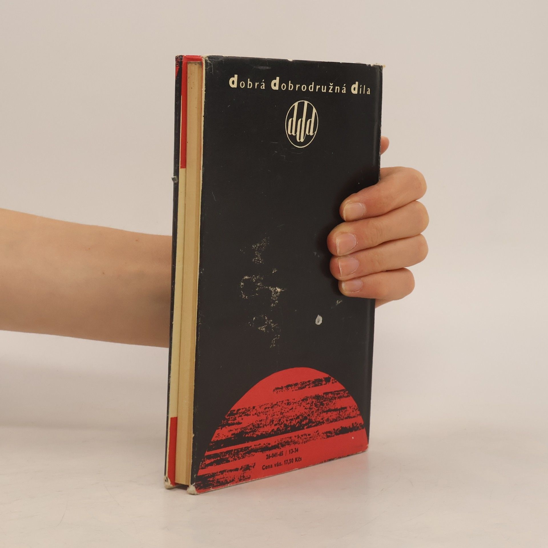 Arkady Strugatsky Tachmasib letí k Saturnu