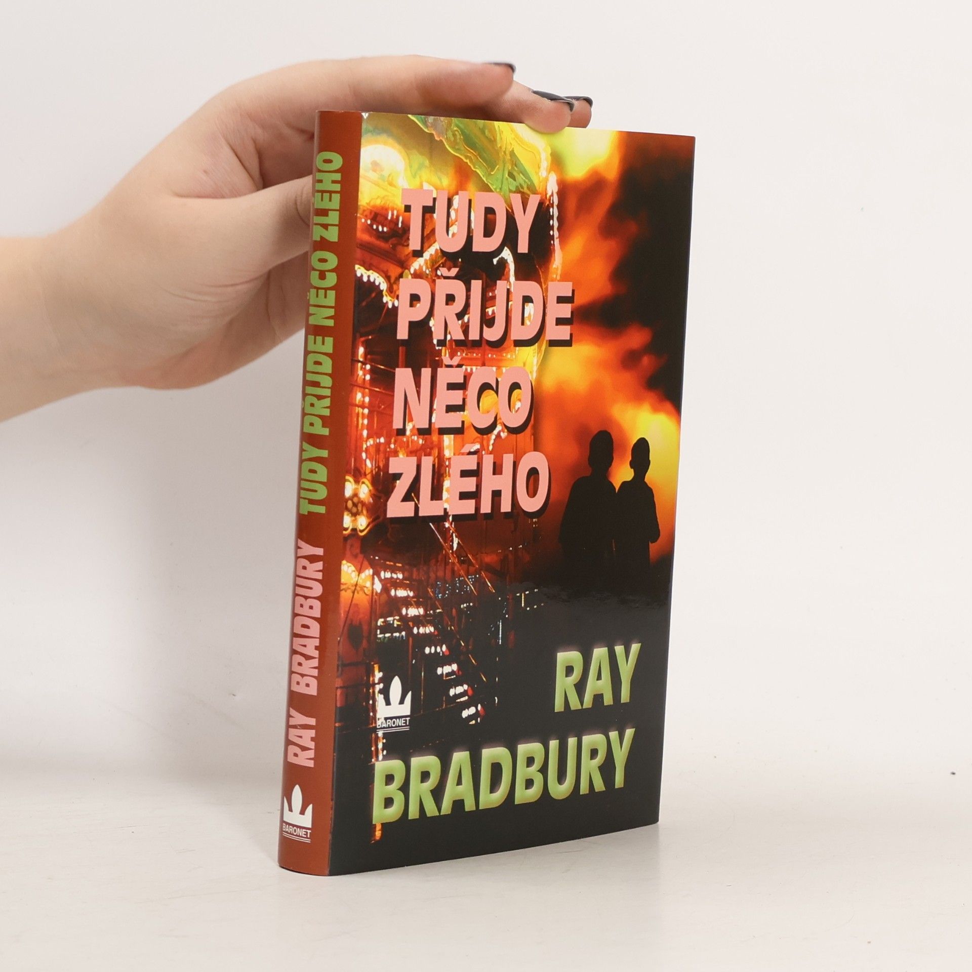 Ray Bradbury Tudy přijde něco zlého