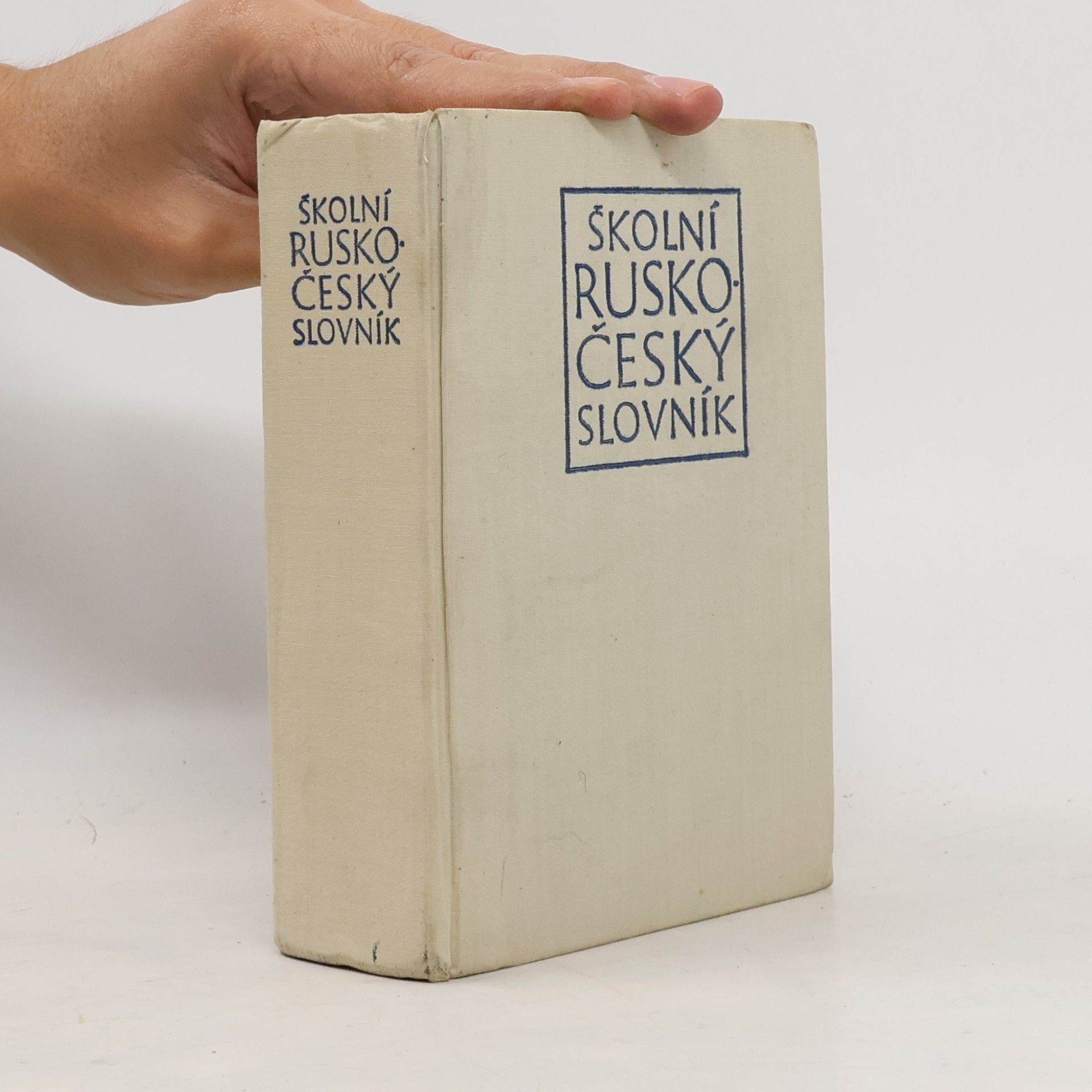 Kolektív autorov Školní rusko-český slovník