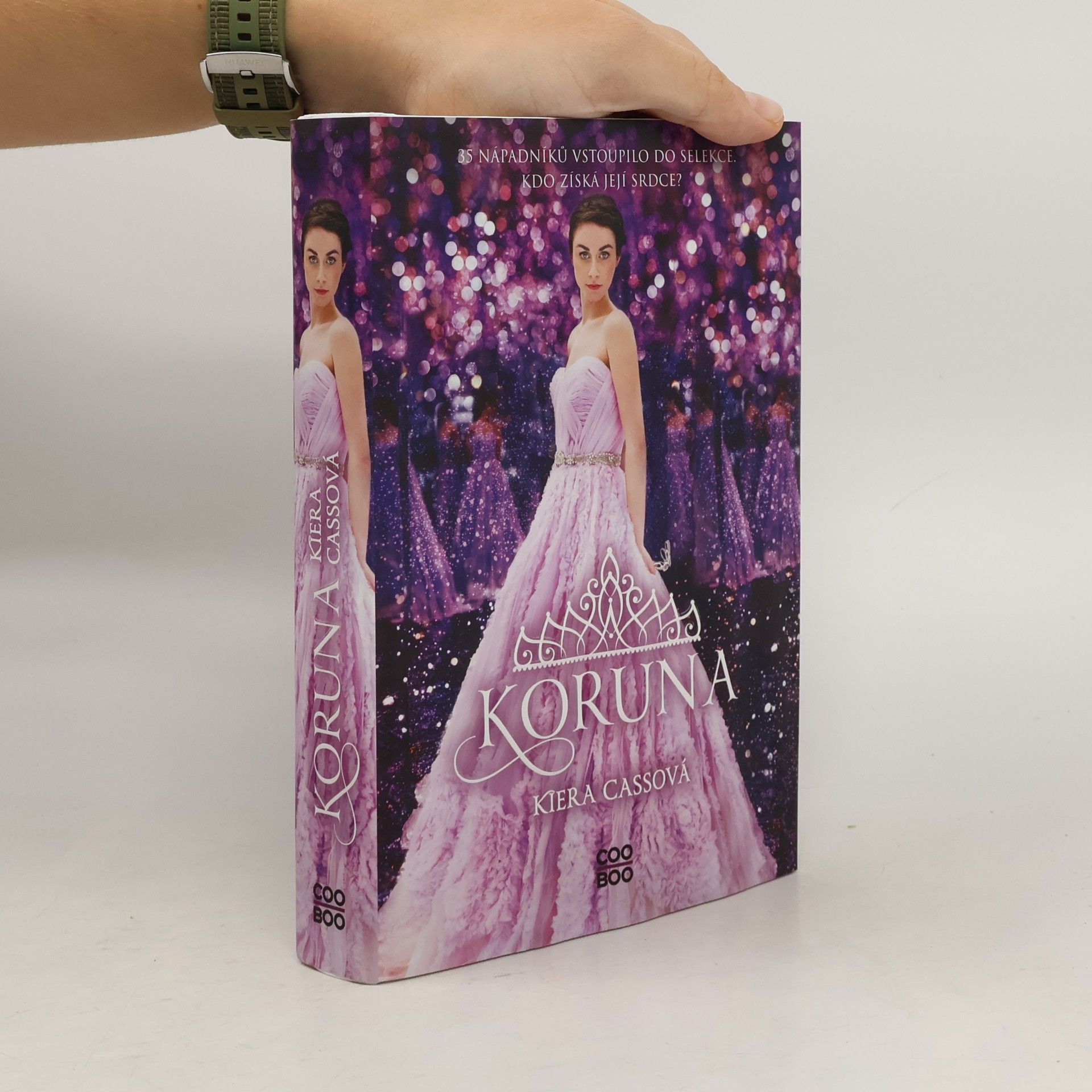 Kiera Cass Koruna