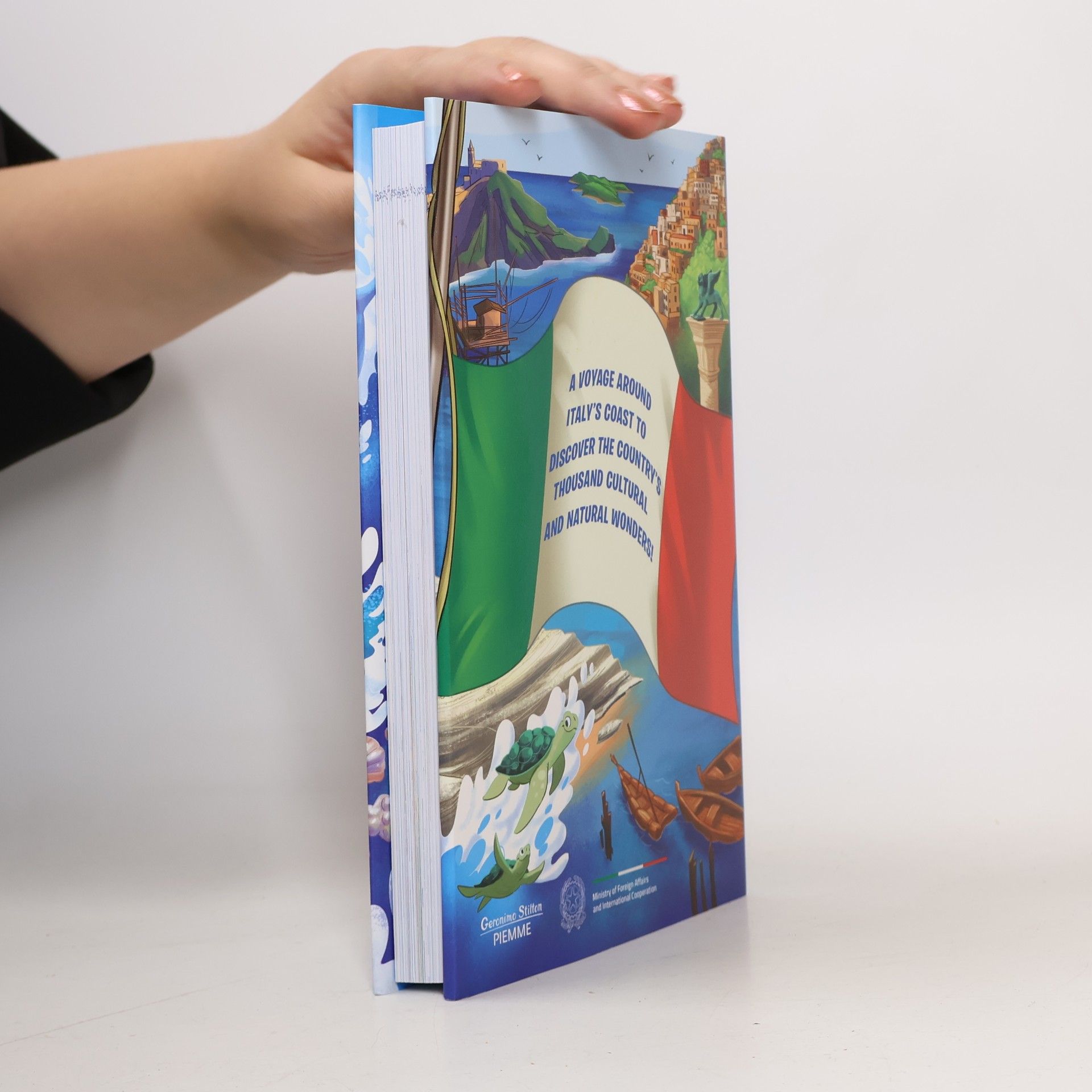 Elisabetta Dami A Thousand Wonders in Blue