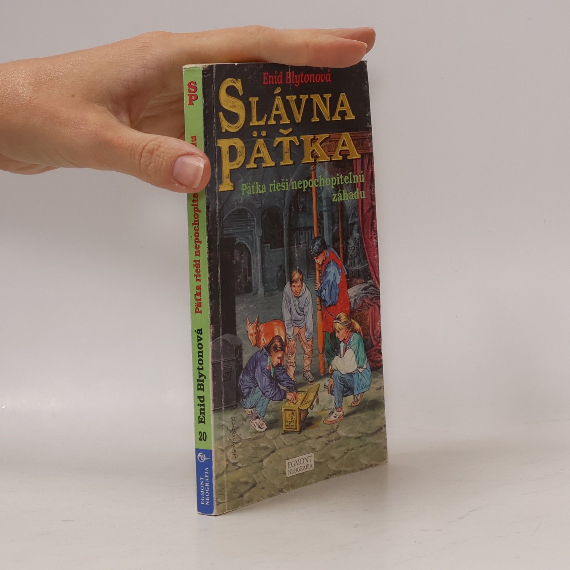Enid Blyton Päťka rieši nepochopiteľnú záhadu