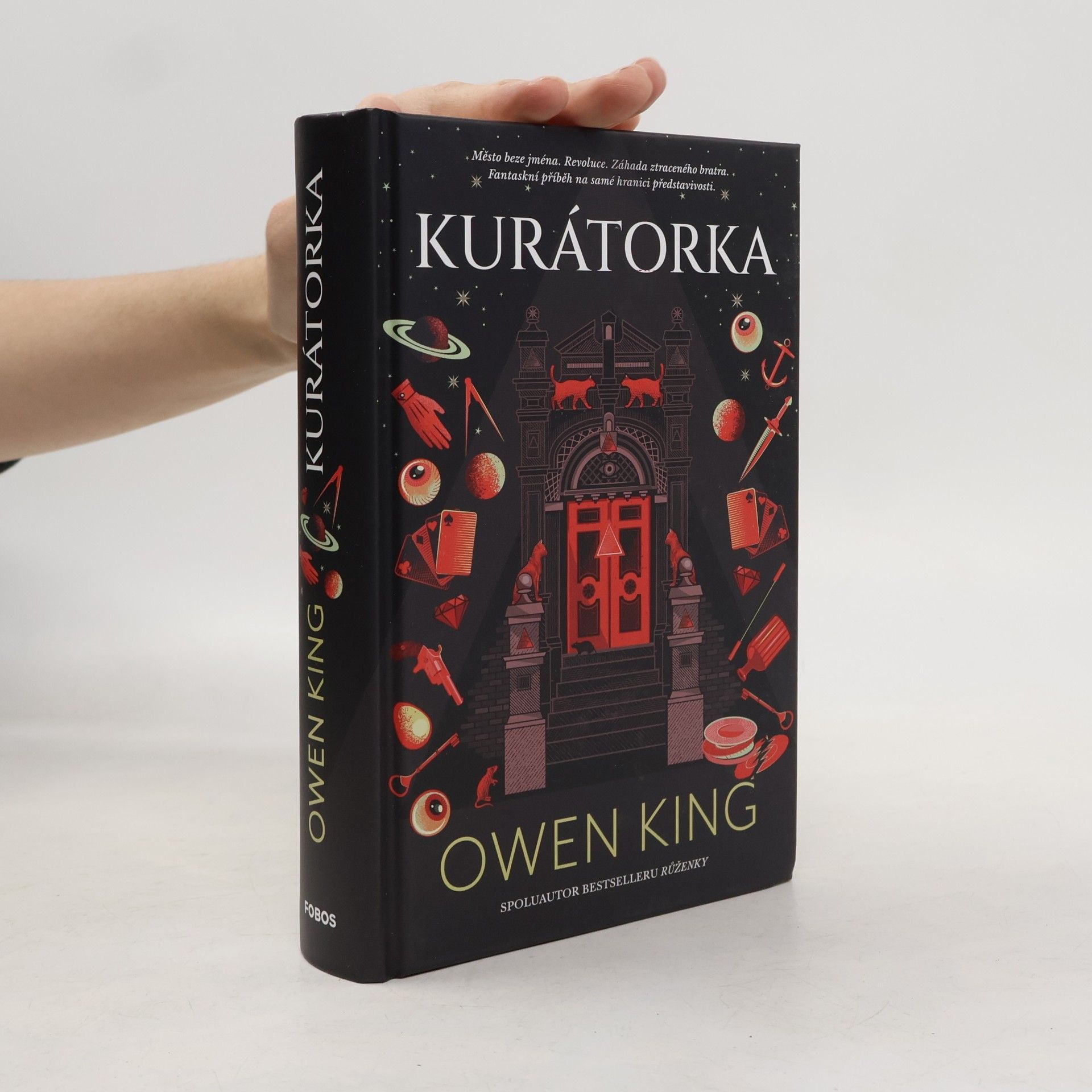 Owen King Kurátorka