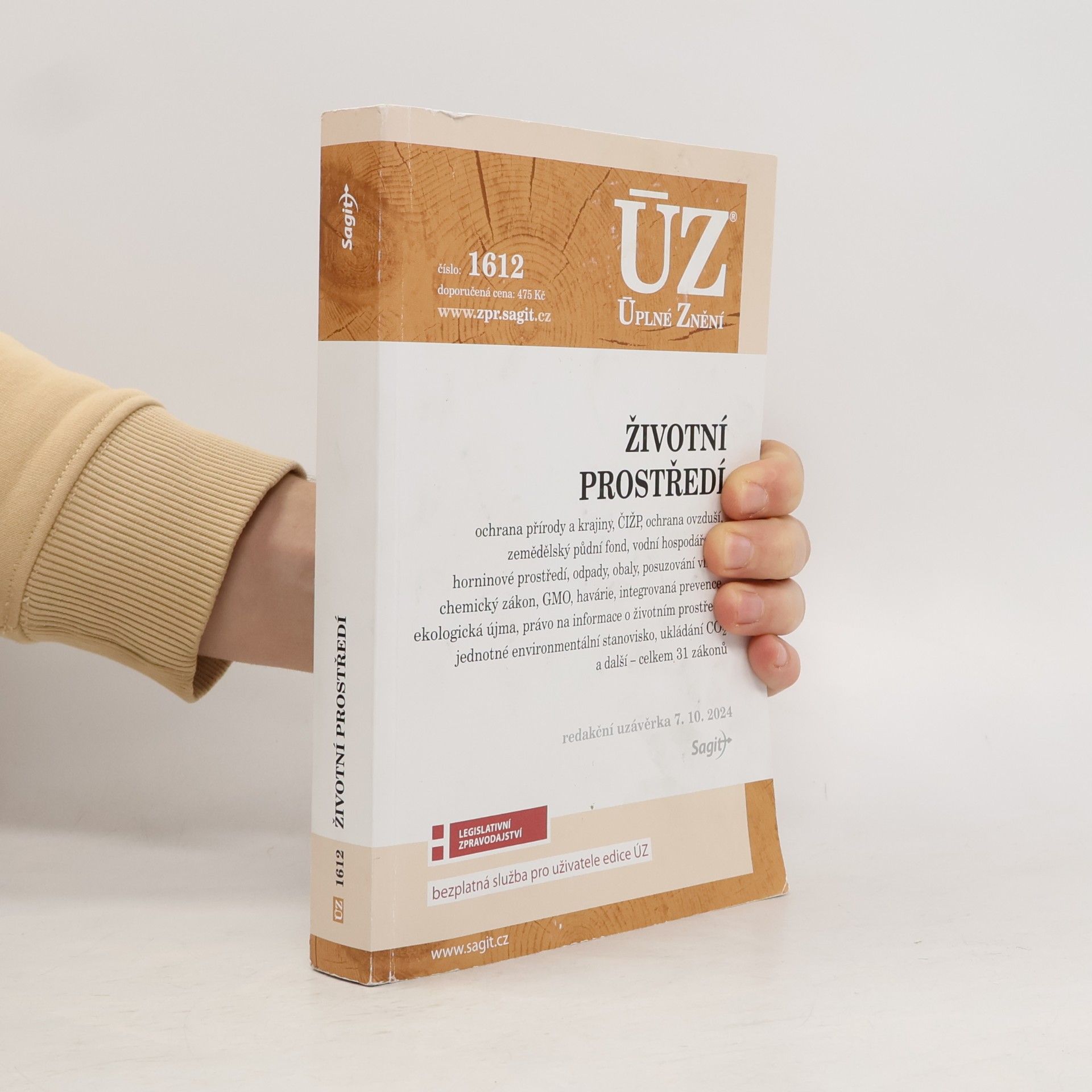 Kolektiv autorů Úplné znění: Životní prostředí : ochrana přírody a krajiny, ČIŽP, ochrana ovzduší, zemědělský půdní fond, vodní hospodářství, horninové prostředí, odpady, obaly, posuzování vlivů, chemický zákon, GMO, havárie, integrovaná prevence, ekologická újma, právo na informace o životním prostředí, jednotné environmentální stanovisko, ukládání CO₂ a další - celkem 31 zákonů : redakční uzávěrka 7.10.2024