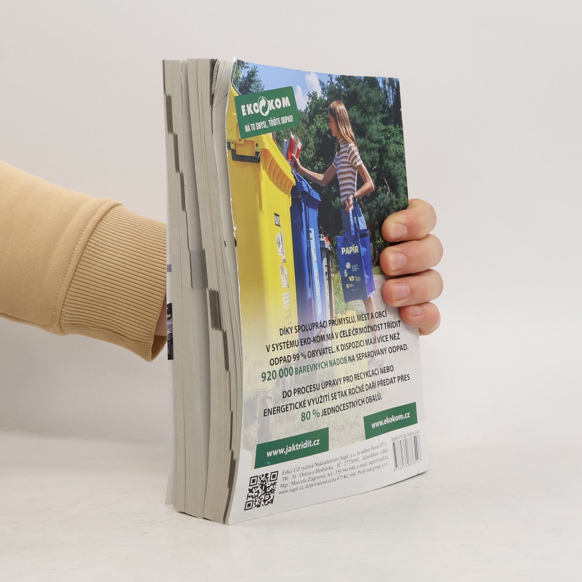 Autorenkollektiv Úplné znění: Životní prostředí : ochrana přírody a krajiny, ČIŽP, ochrana ovzduší, zemědělský půdní fond, vodní hospodářství, horninové prostředí, odpady, obaly, posuzování vlivů, chemický zákon, GMO, havárie, integrovaná prevence, ekologická újma, právo na informace o životním prostředí, jednotné environmentální stanovisko, ukládání CO₂ a další - celkem 31 zákonů : redakční uzávěrka 7.10.2024