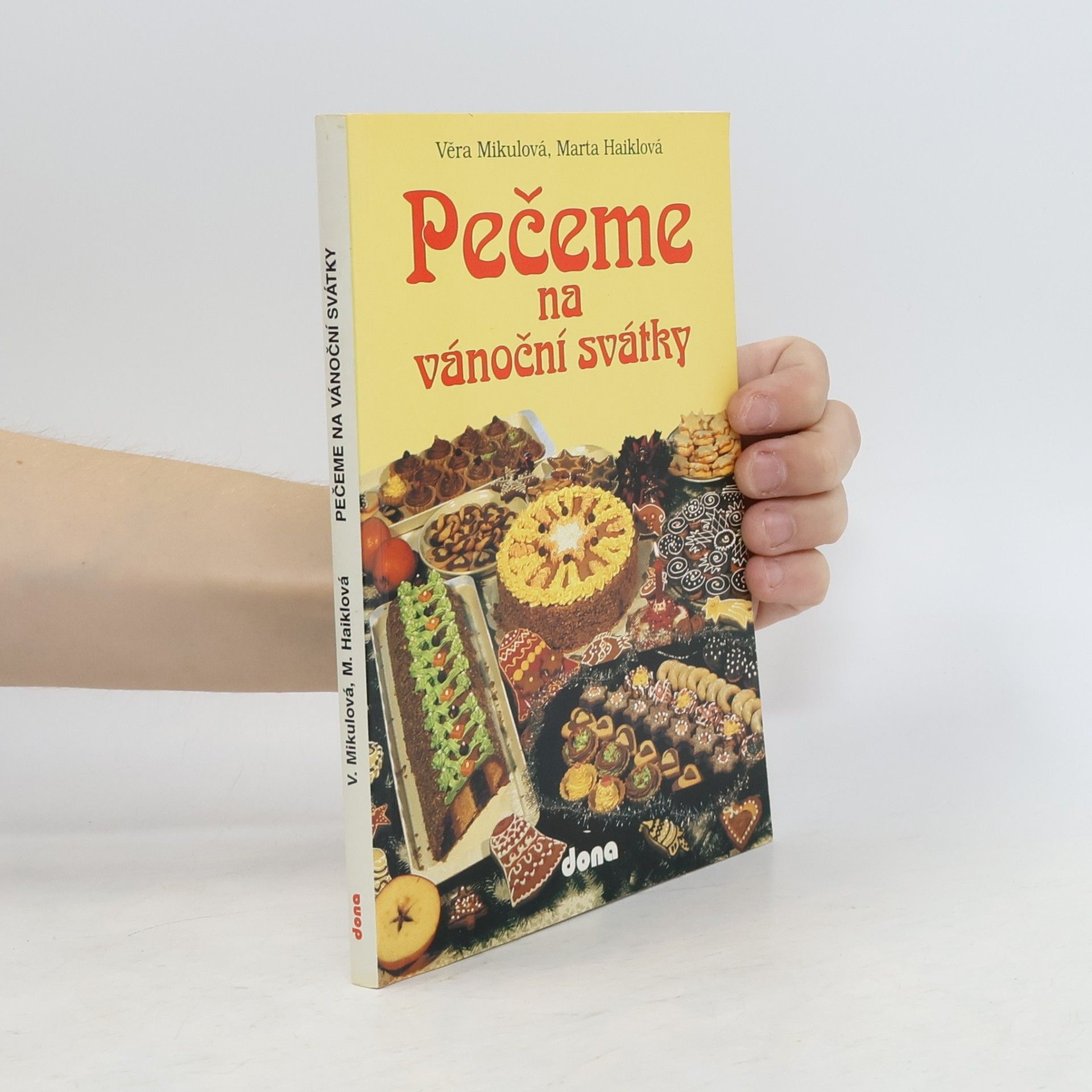 Pečeme na vánoční svátky