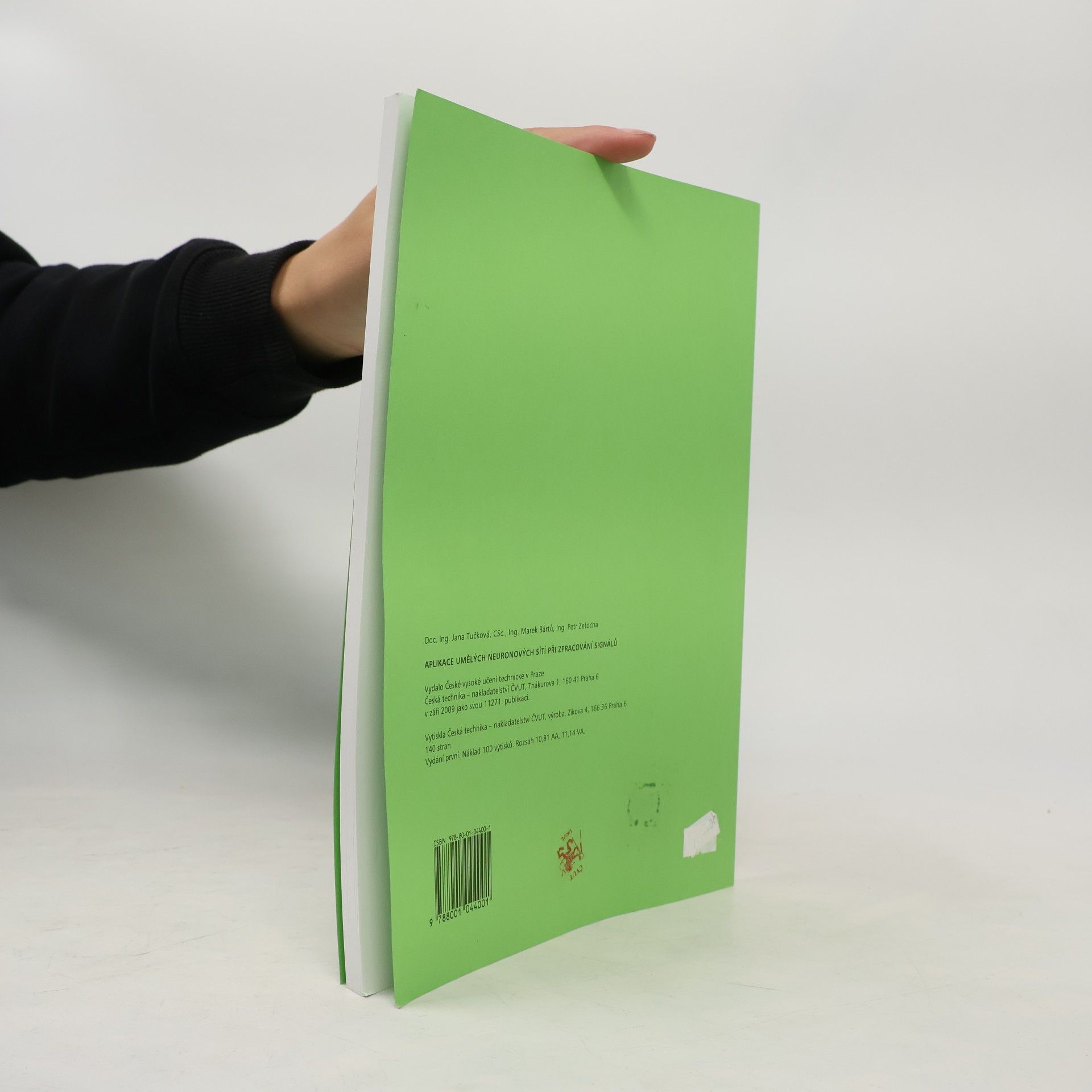 Various authors Aplikace umělých neuronových sítí při zpracování signálů