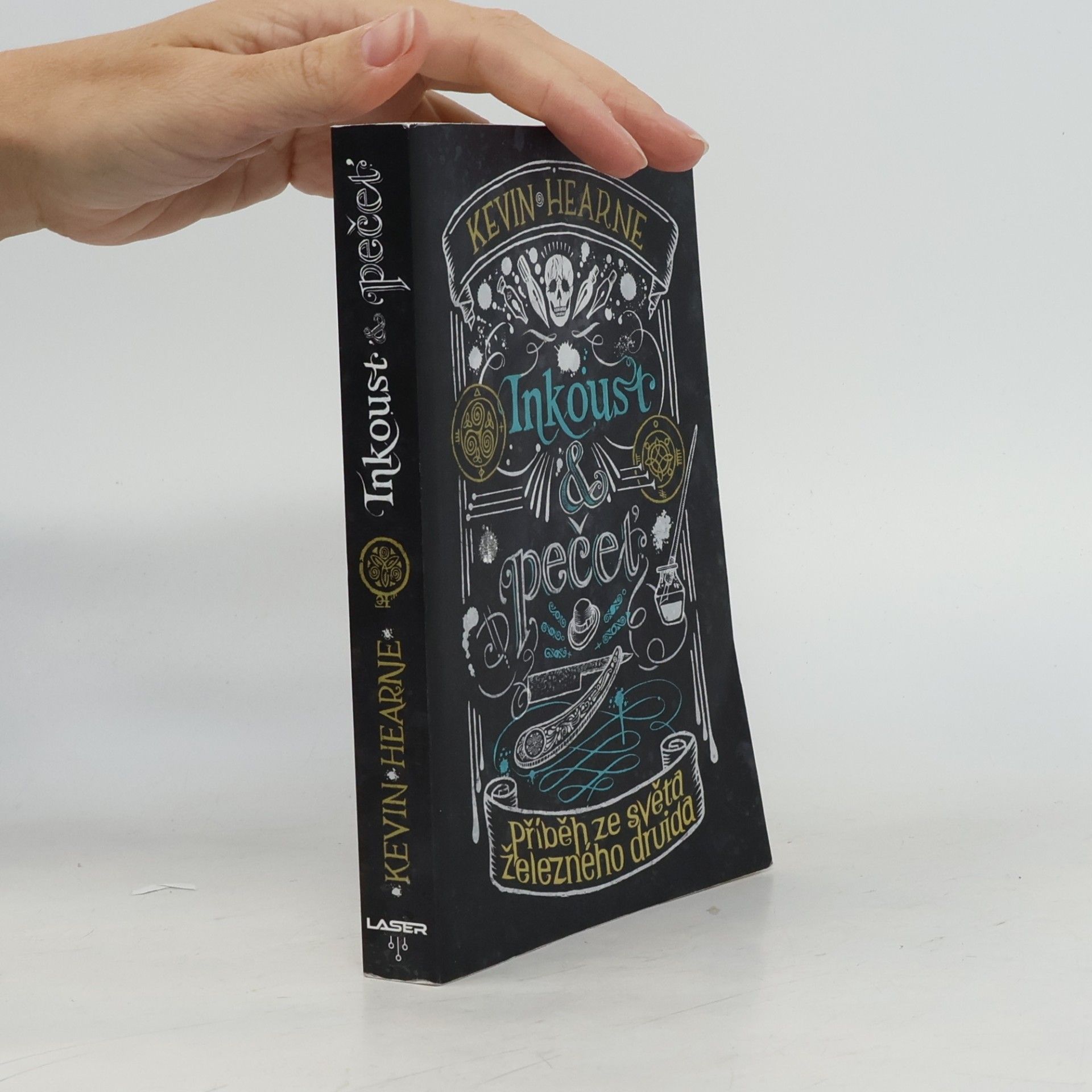 Kevin Hearne Inkoust & pečeť