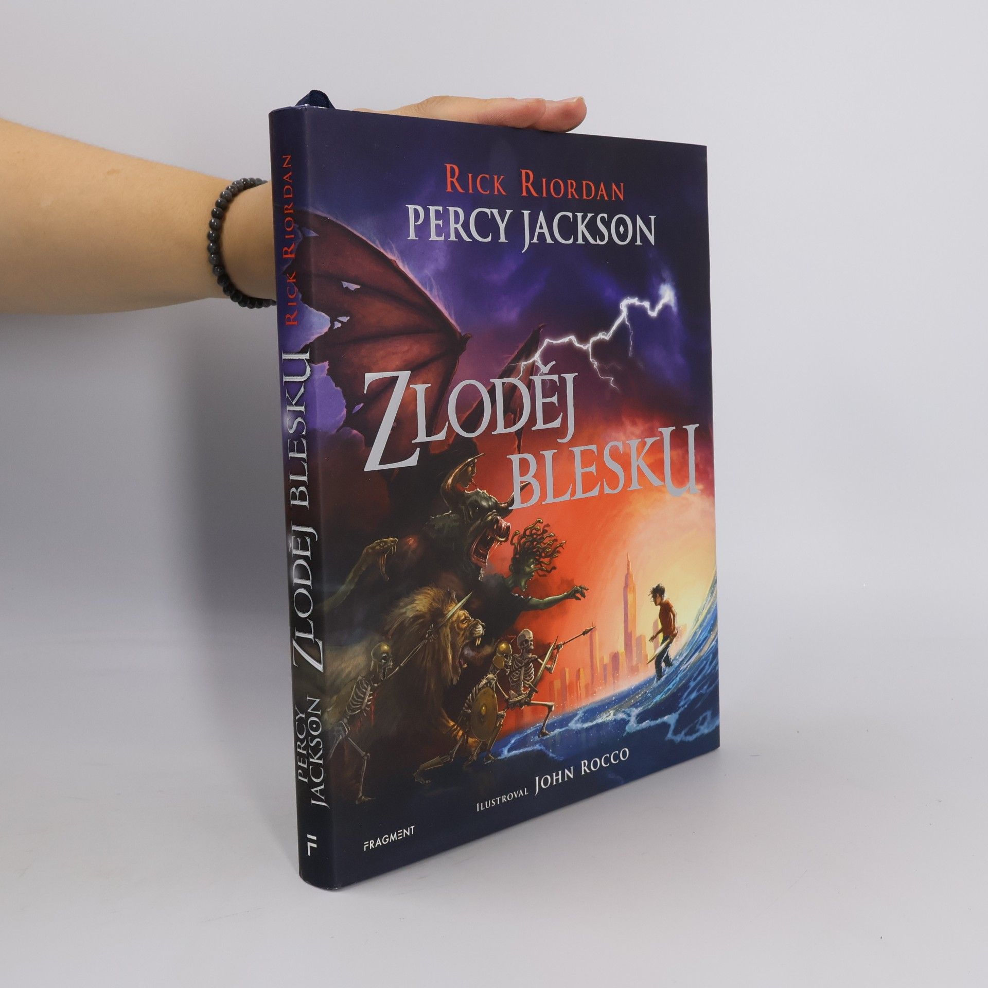 Rick Riordan Percy Jackson. Zloděj blesku