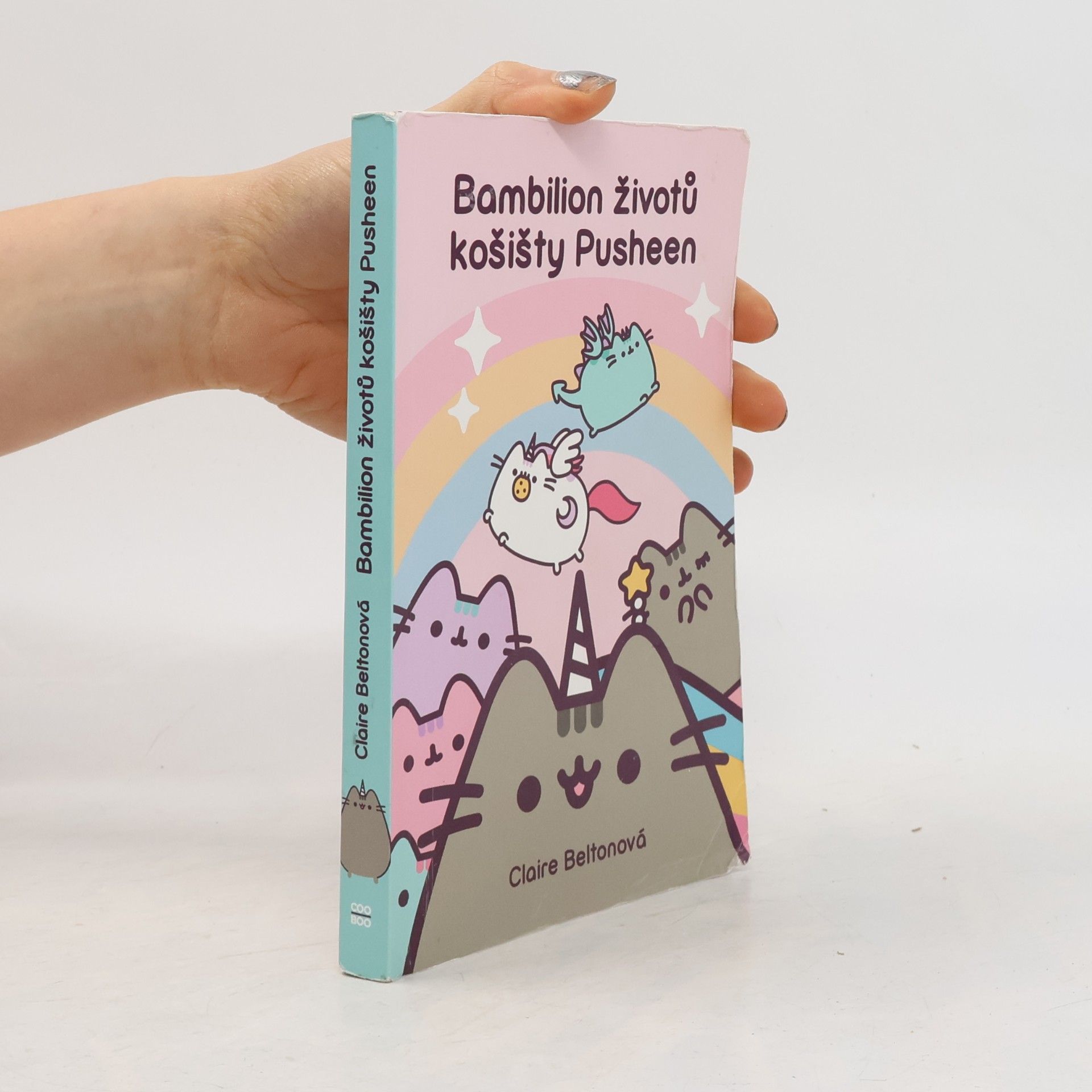 Claire Belton Bambilion životů košišty Pusheen