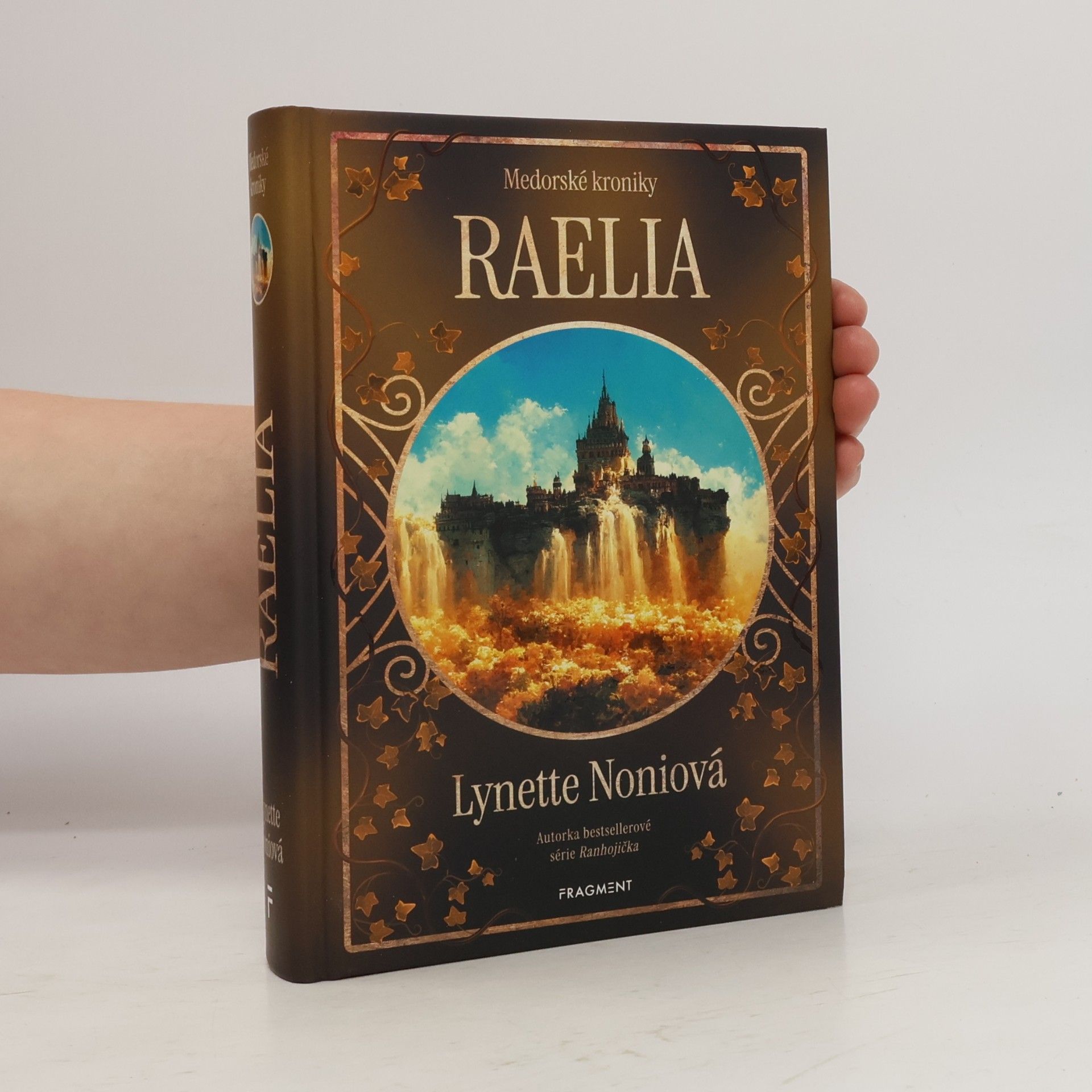 Raelia