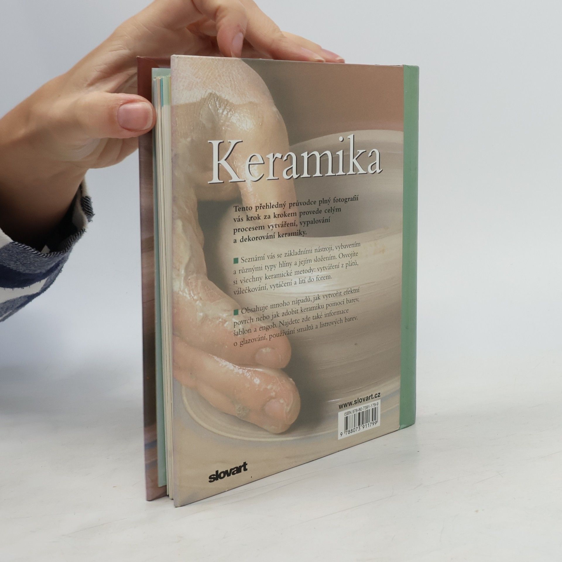 Marylin Scott Keramika : kompletní ilustrovaná příručka pro začínající i pokročilé