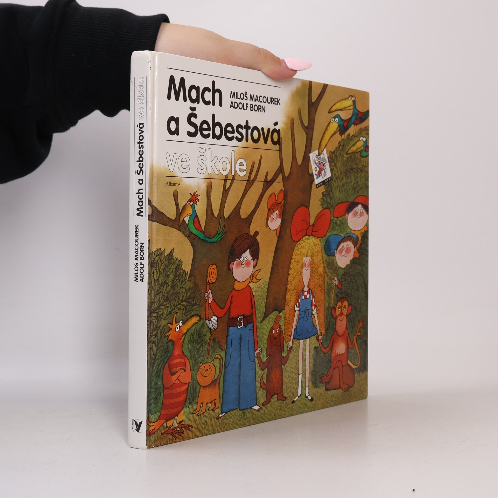 Miloš Macourek Mach a Šebestová ve škole