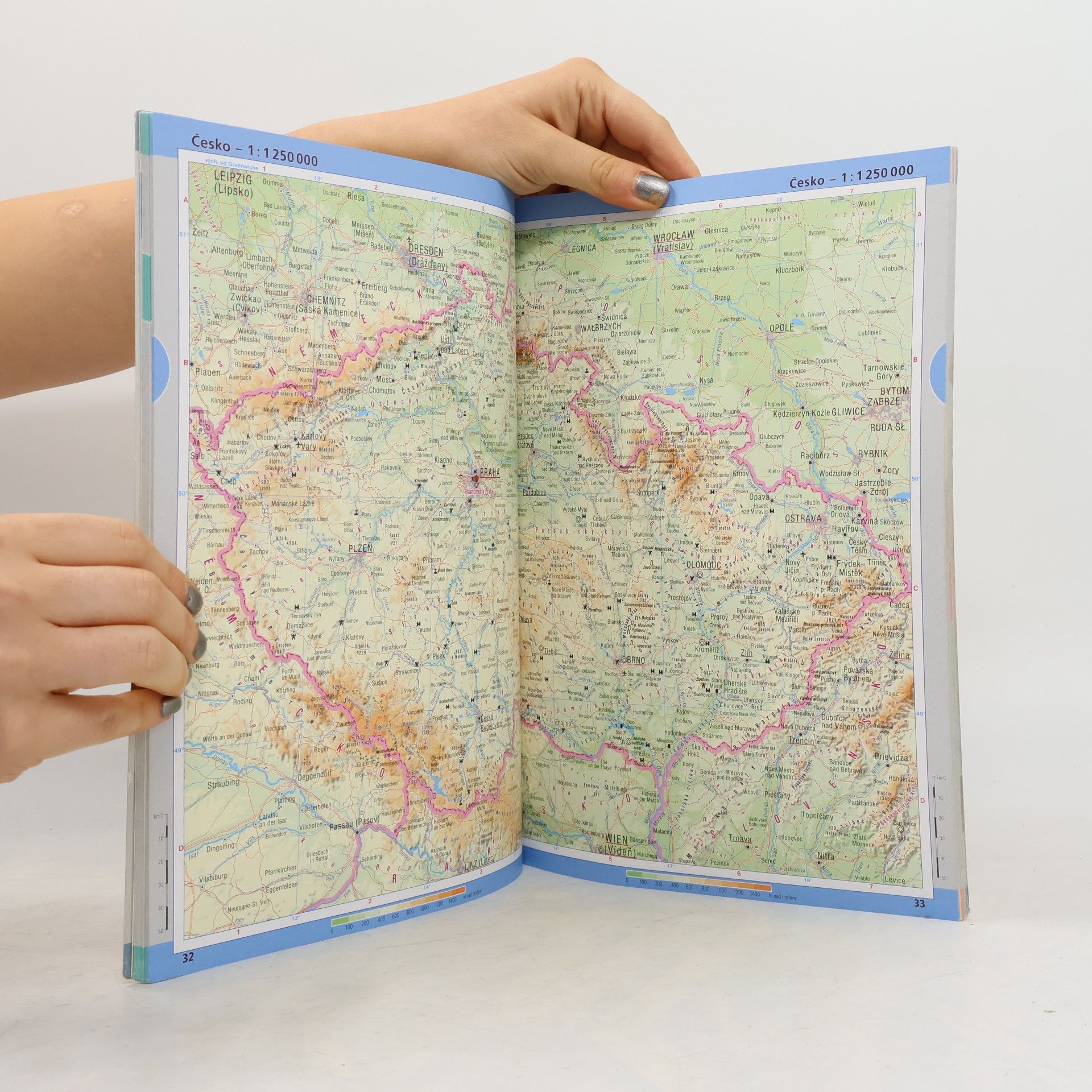 Pavel Šára Školní atlas světa