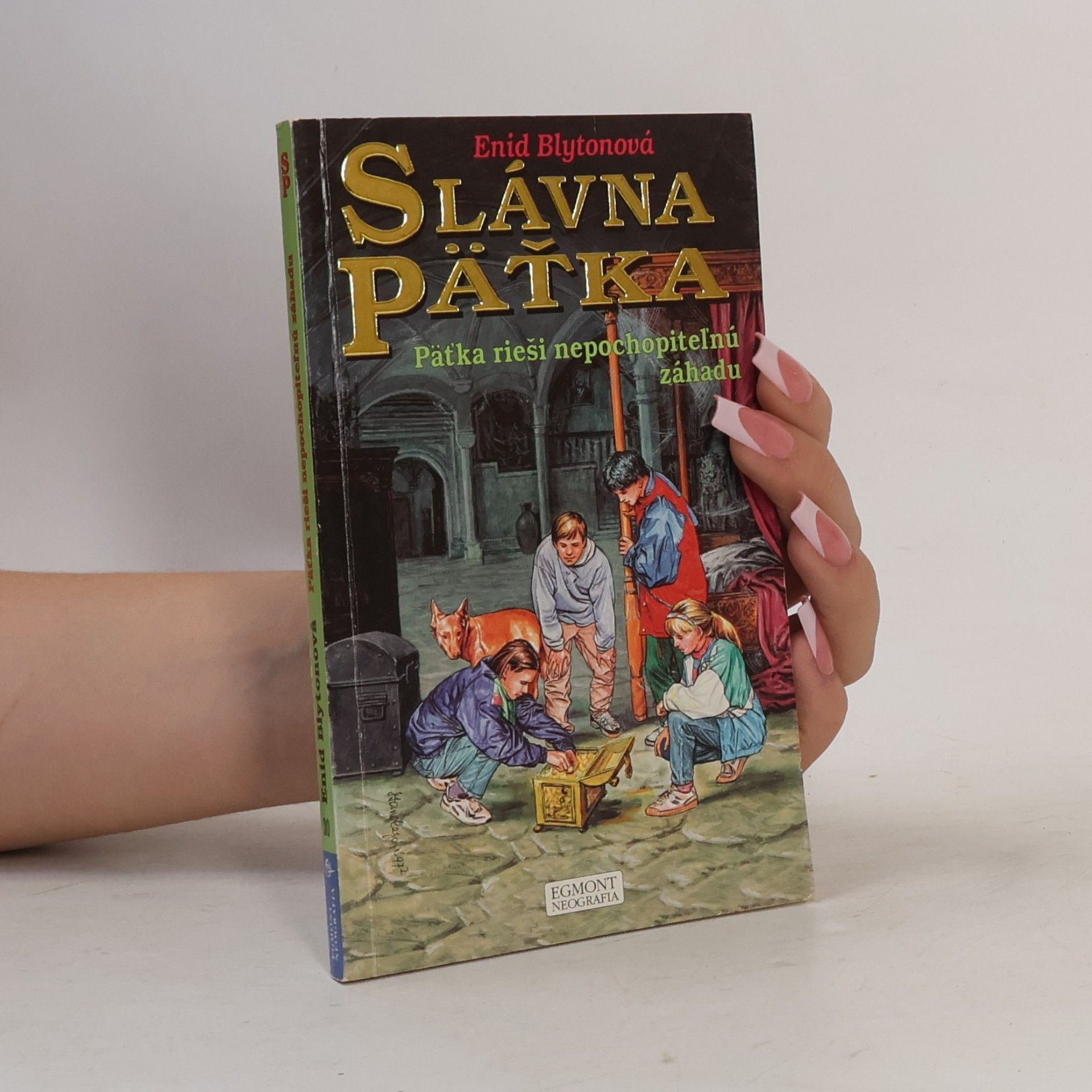 Enid Blyton Päťka rieši nepochopiteľnú záhadu