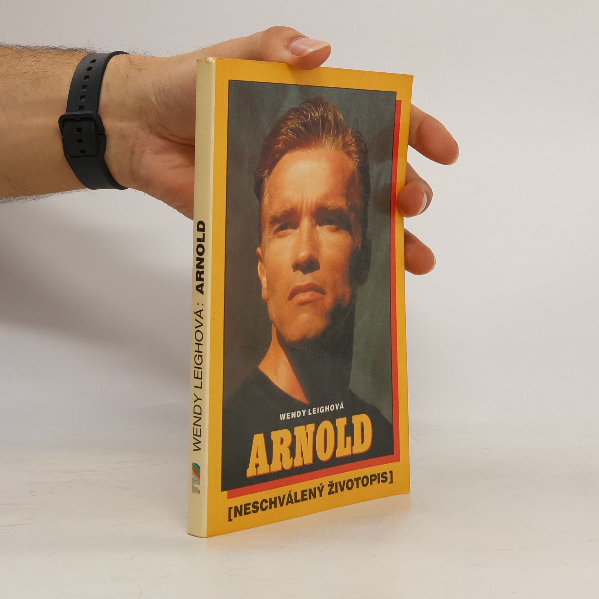 Wendy Leigh Arnold. Neschválený životopis