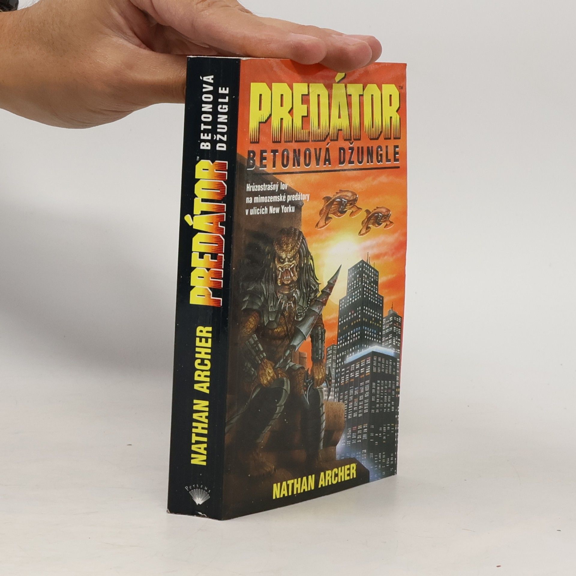 Jan Měchura Predátor. Betonová džungle