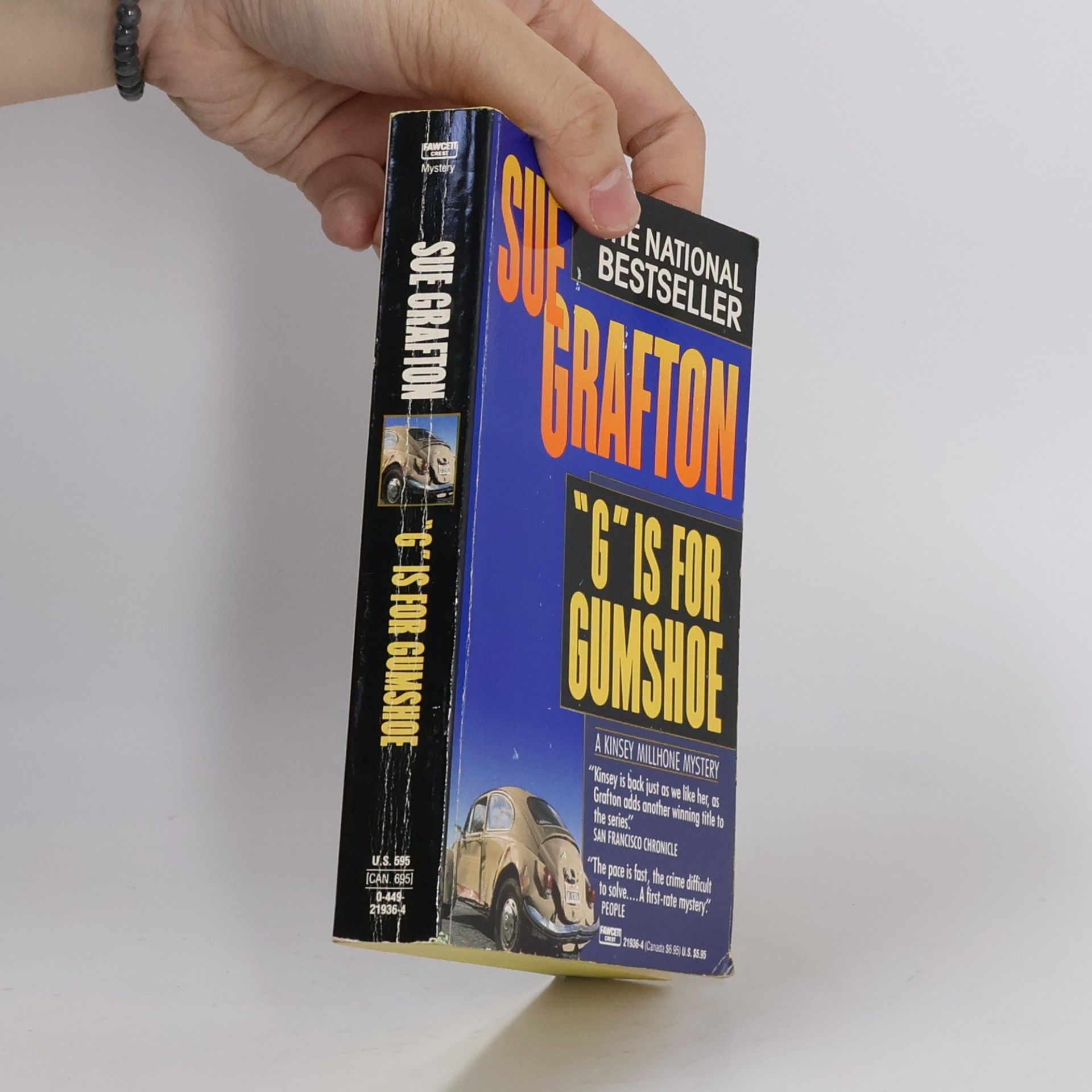 Sue Grafton "G" is for Gumshoe