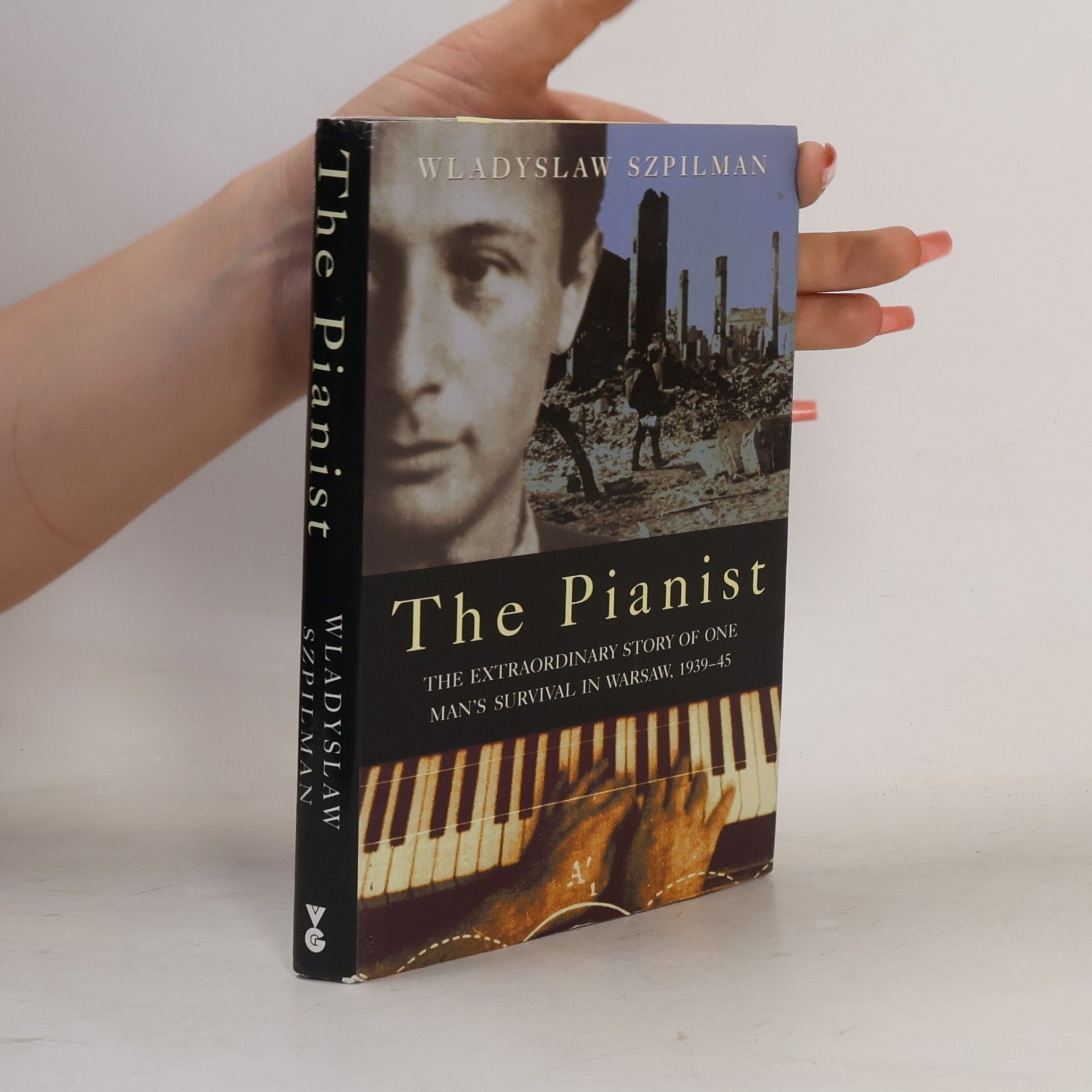 Anthea Bell The Pianist