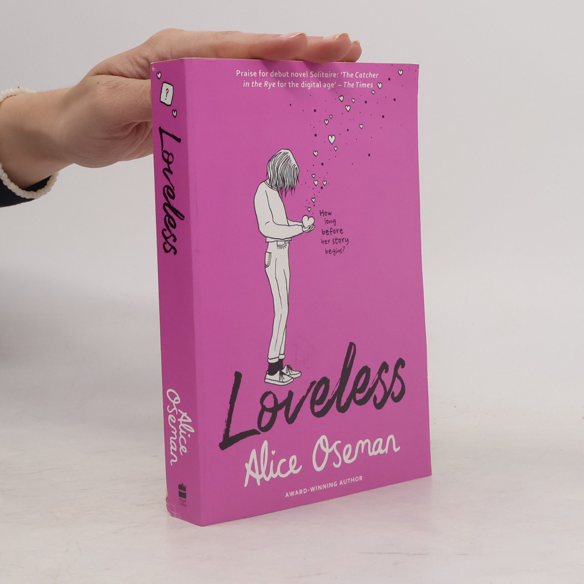 Alice Oseman Loveless