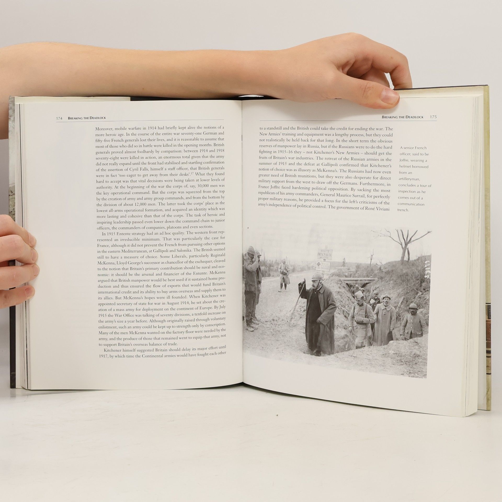 Hew Strachan The First World War