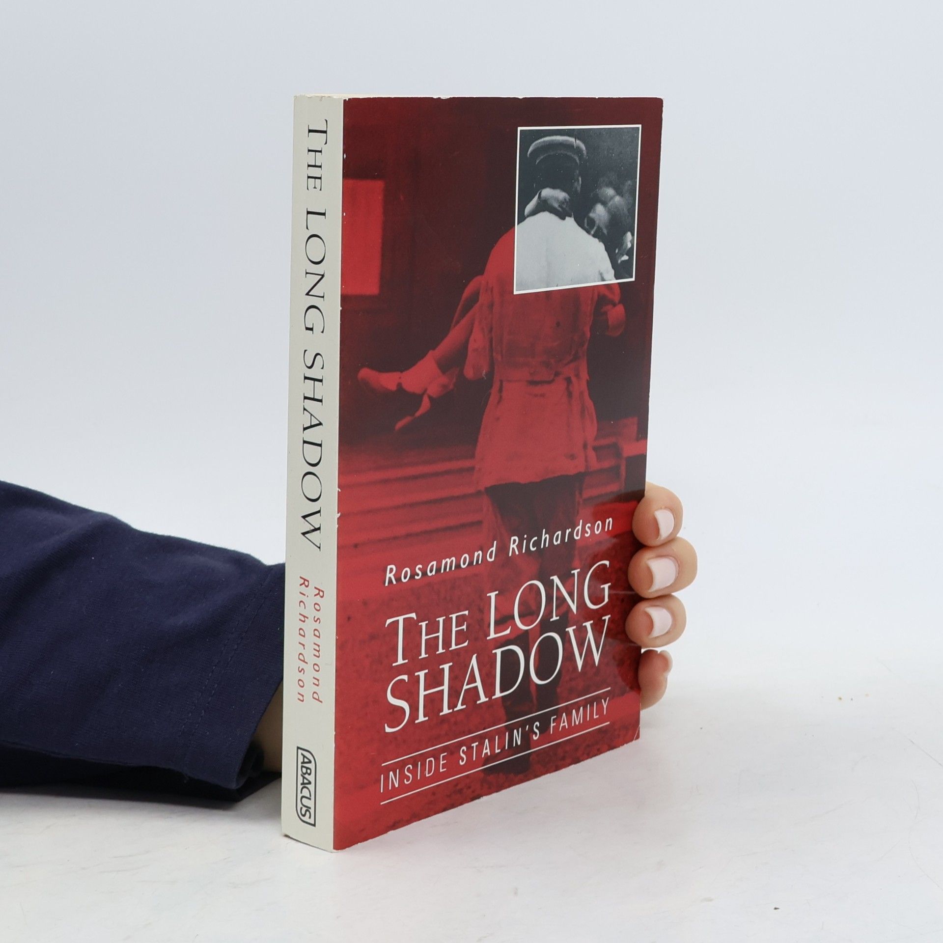 Rosamond Richardson-Gerson Long Shadow Inside Stalins Family