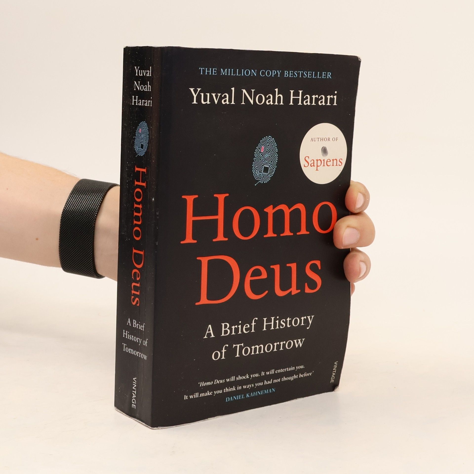 Yuval Noah Harari Homo Deus. A Brief History of Tomorrow