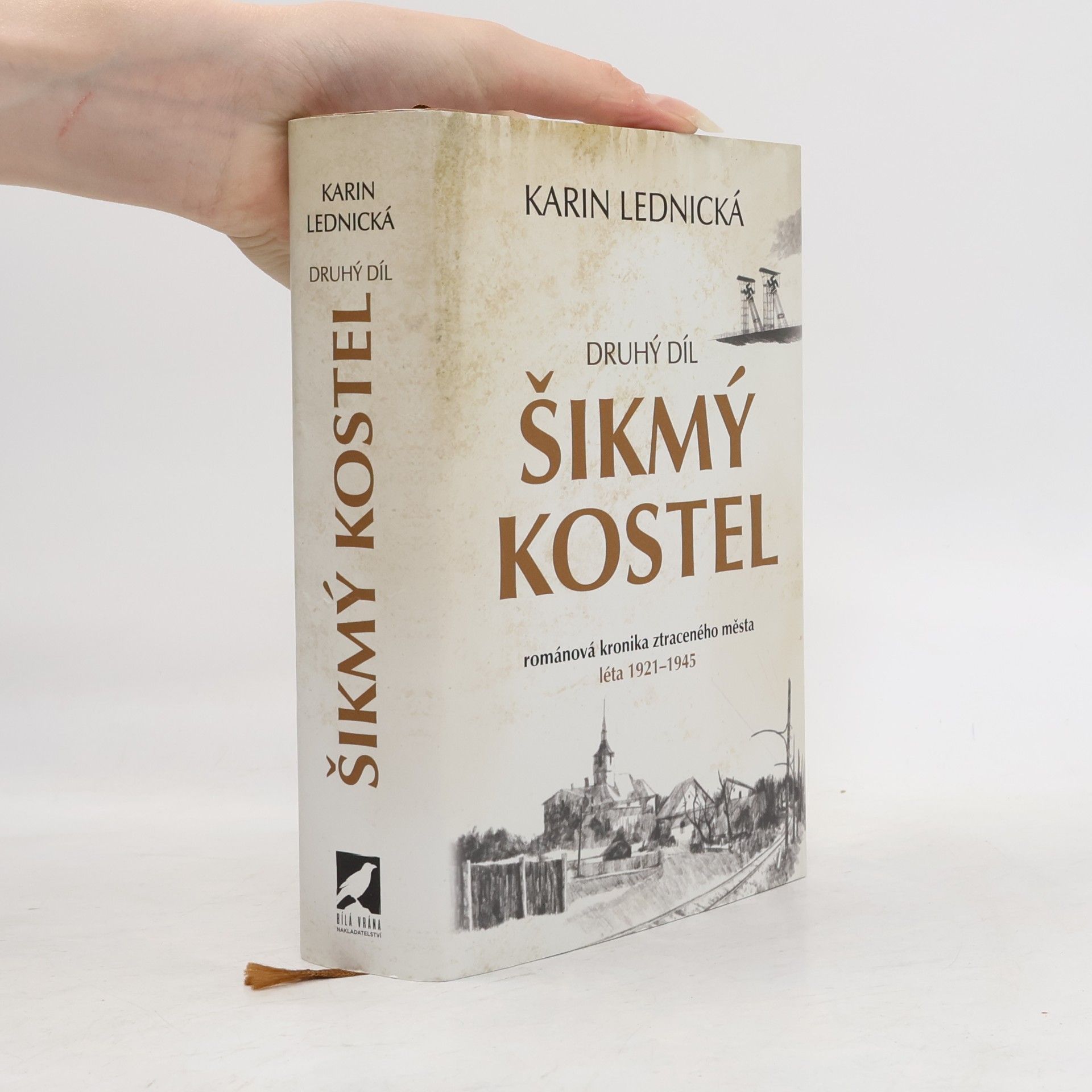 Karin Lednická Šikmý kostel 2