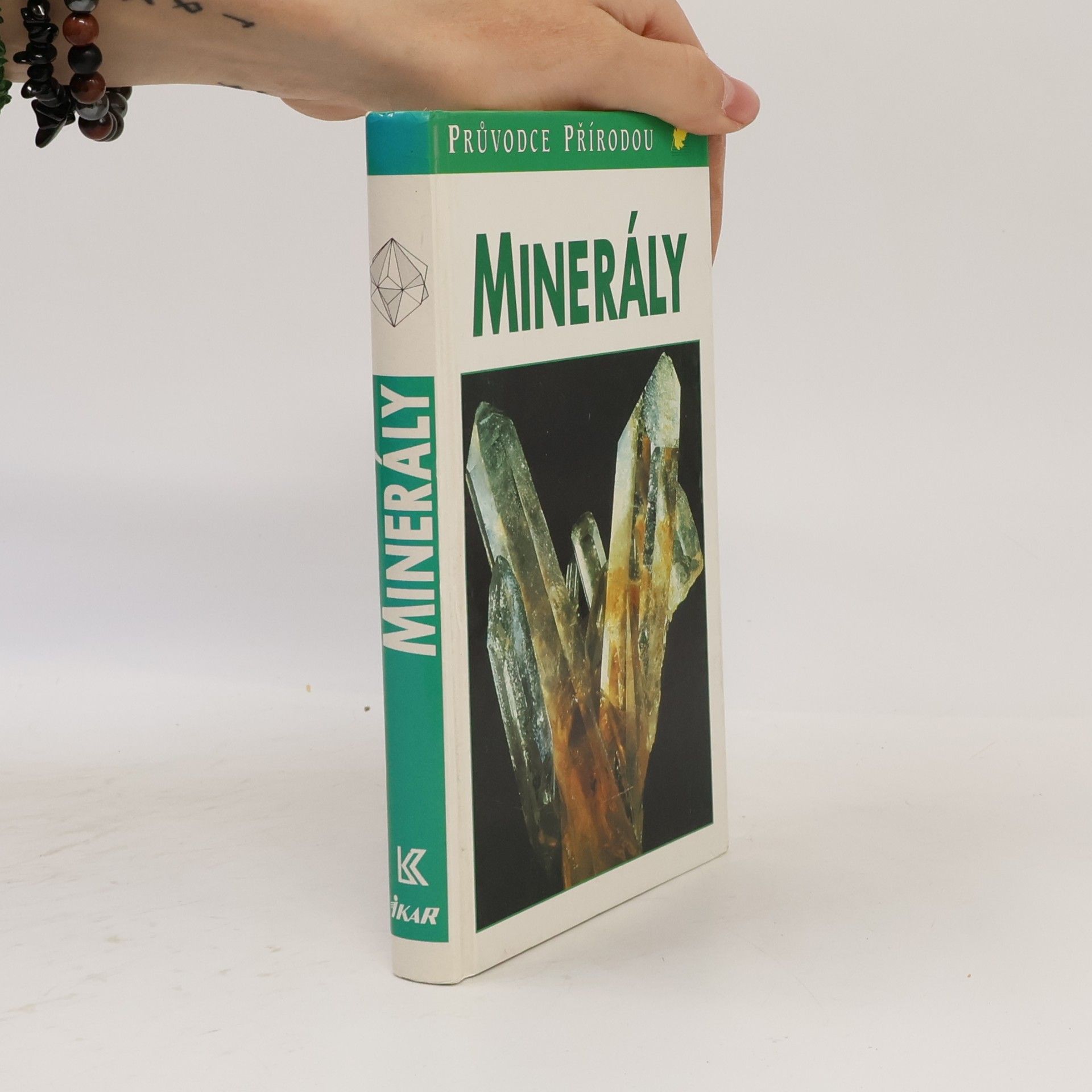 Minerály