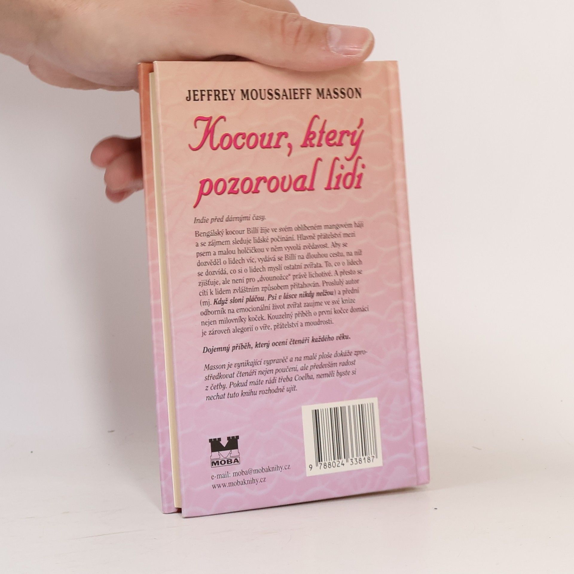 J. Moussaieff Jeffrey Moussaieff Masson Kocour, který pozoroval lidi