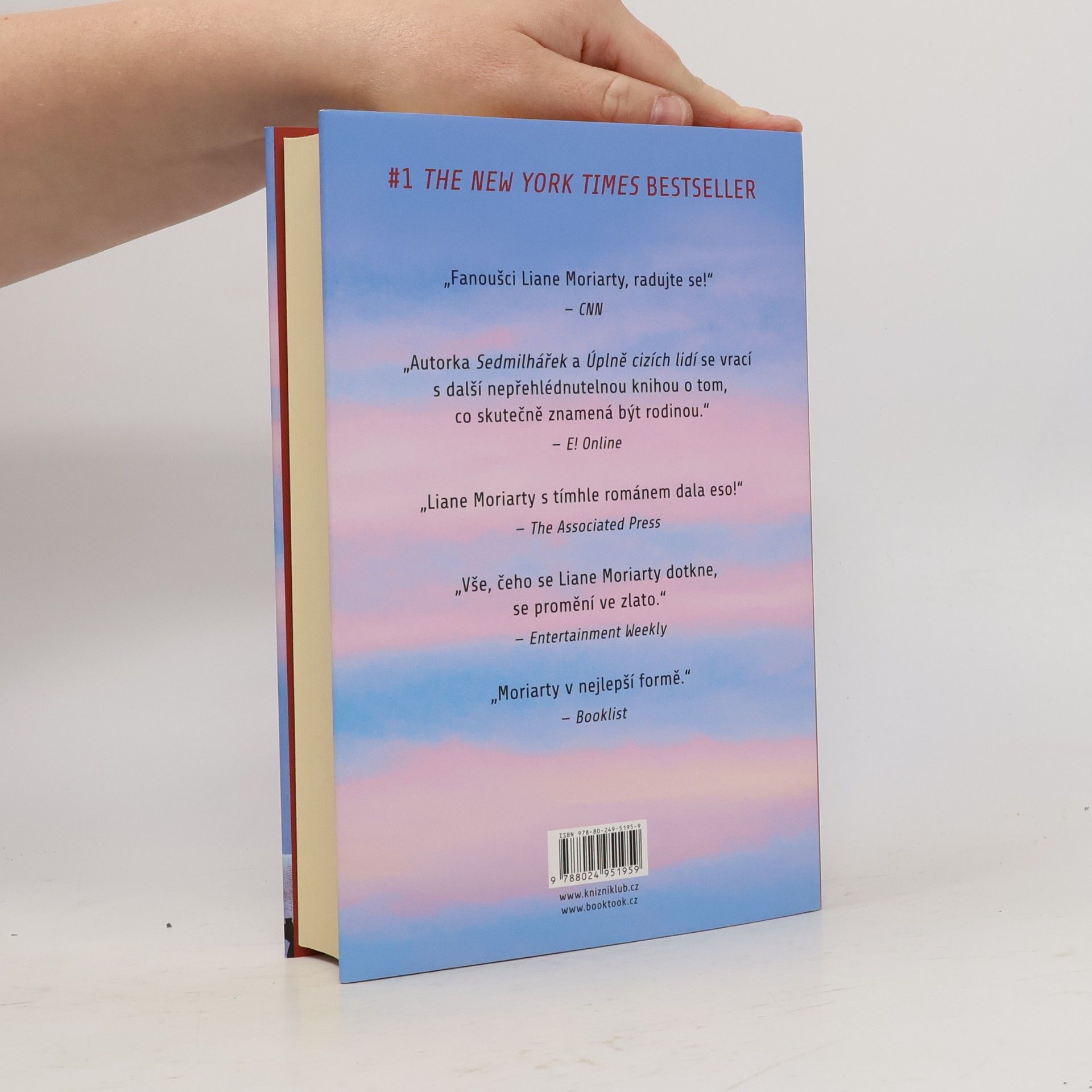 Liane Moriarty Jablka ze stromu nepadají