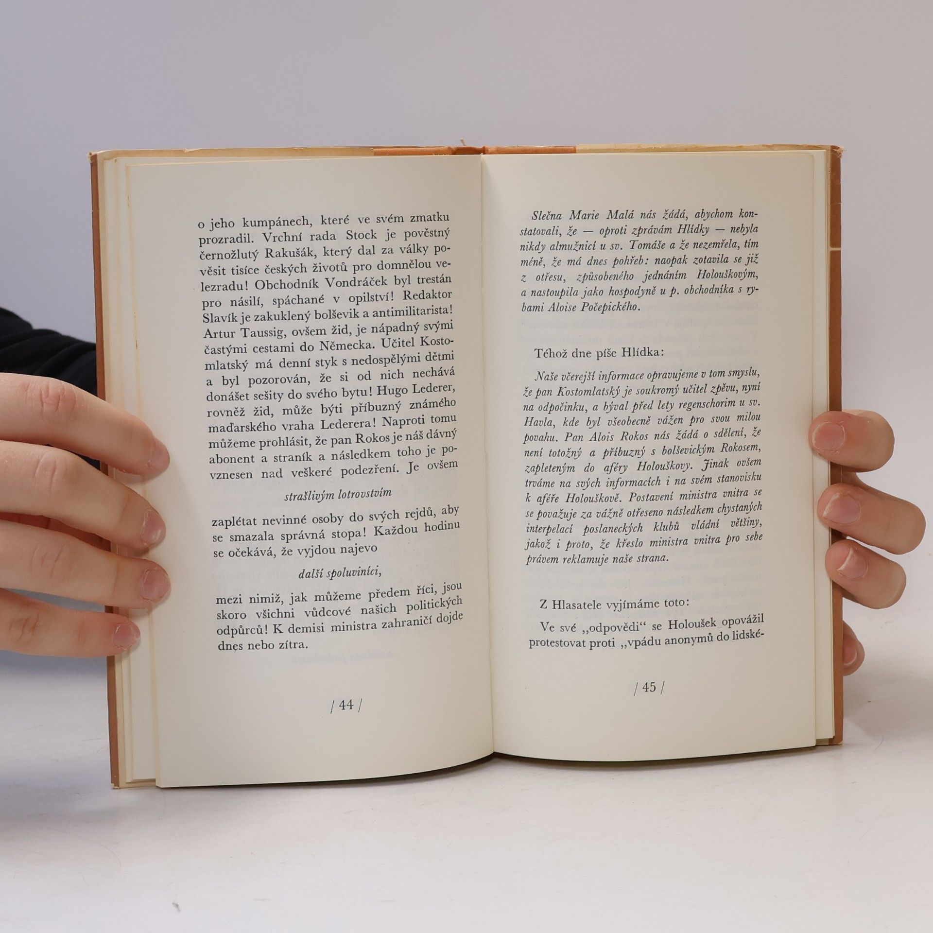 Karel Čapek Skandální aféra Josefa Holouška. Podivuhodné sny redaktora Koubka