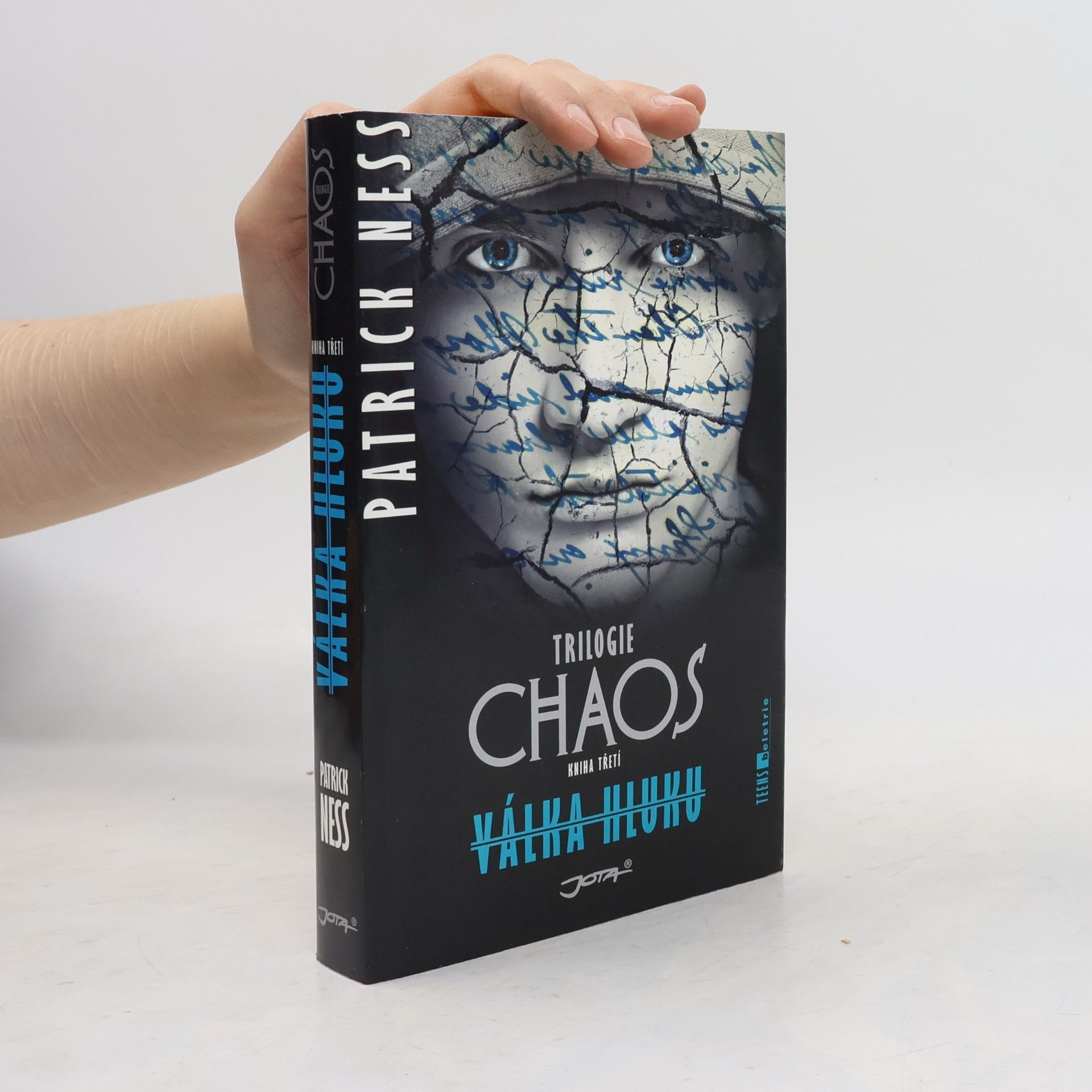 Patrick Ness Chaos : trilogie. Kniha třetí, Válka Hluku