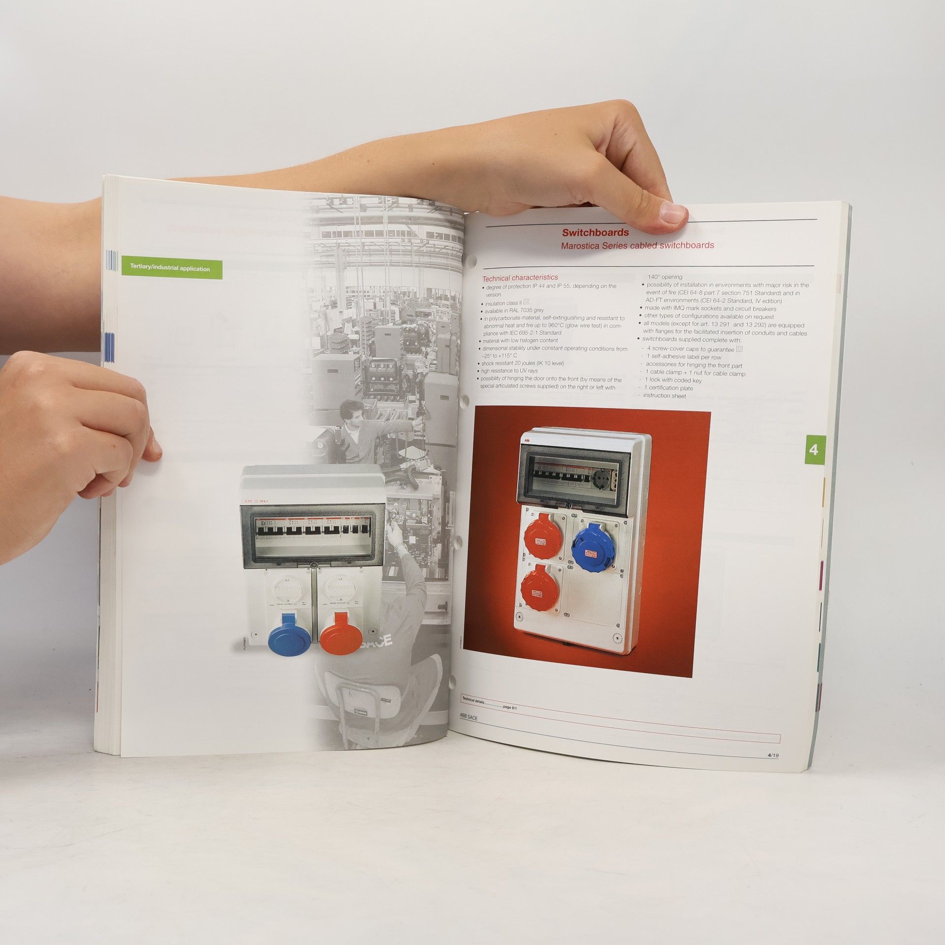 Collectif d'auteurs Insulating enclosures and installation material
