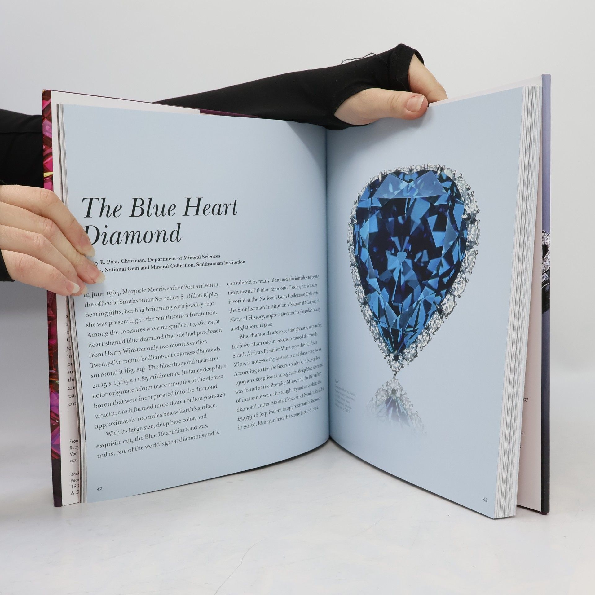 Liana Paredes Spectacular: Gems and Jewelry from the Merriweather Post Collection