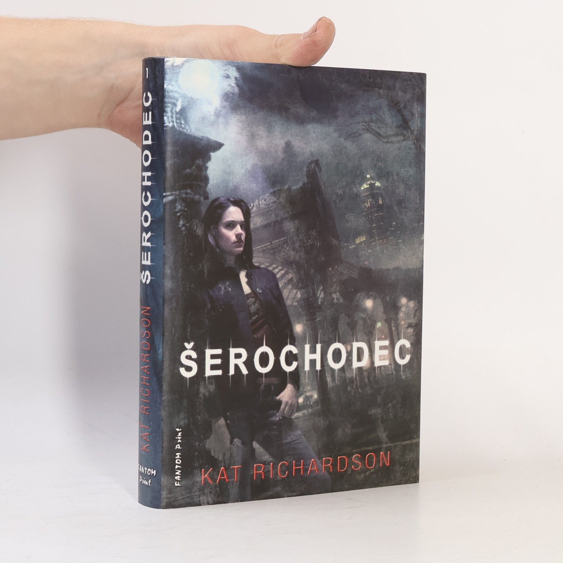 Kat Richardson Šerochodec