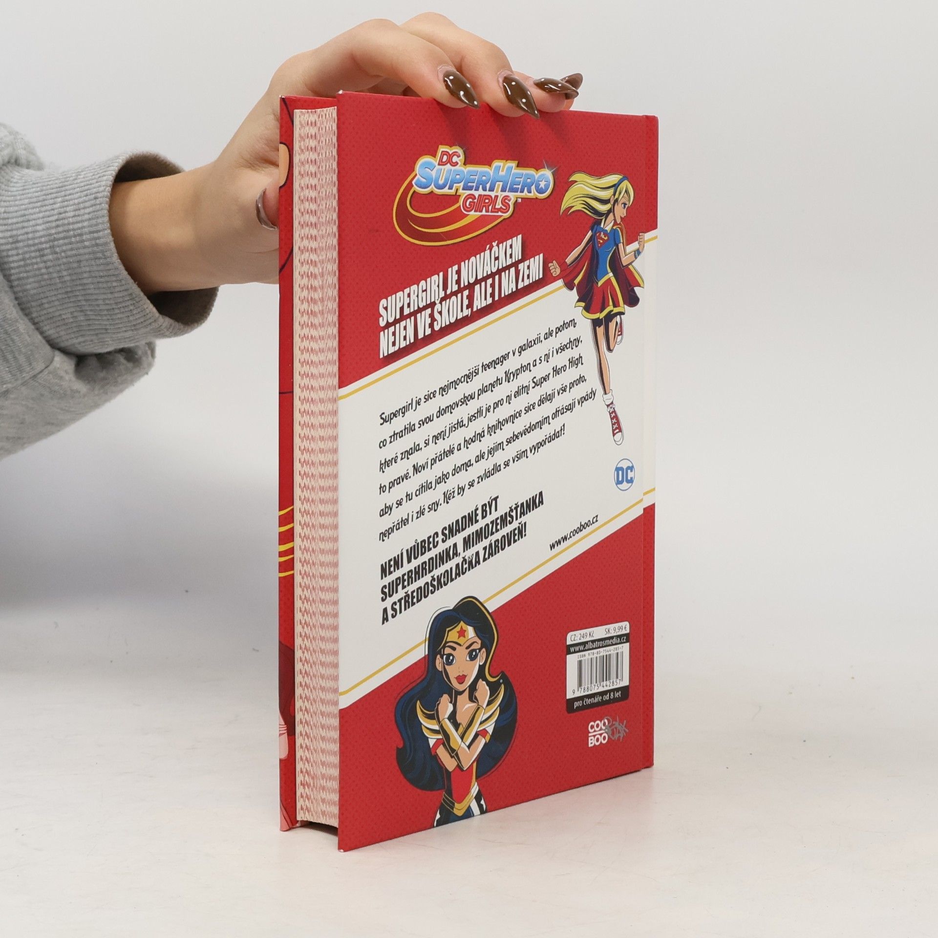 Lisa Yee Supergirl na Super Hero High