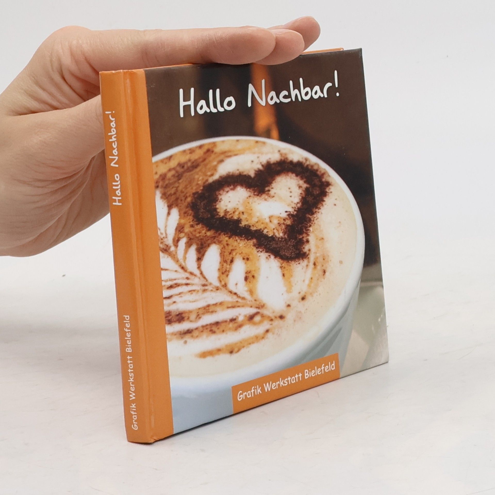 Various authors Hallo Nachbar!: Besinnliches und Witziges über Nachbarschaft und Freundschaft