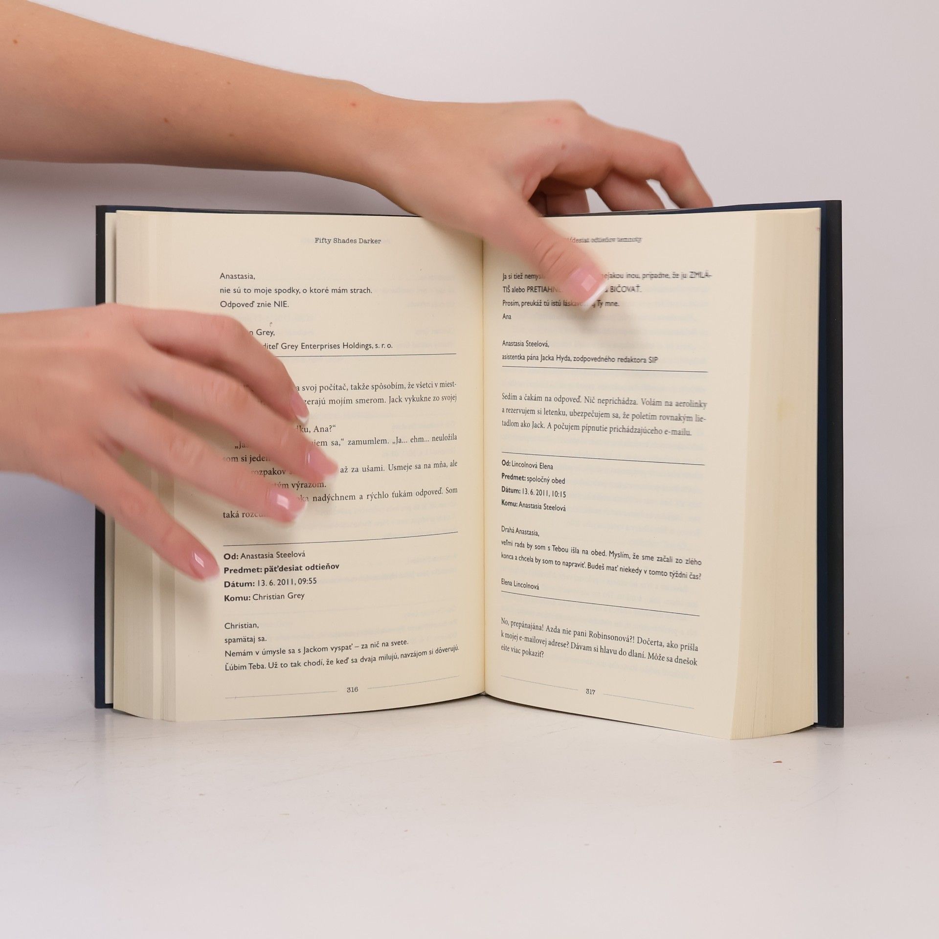 E L James Päťdesiat odtieňov temnoty