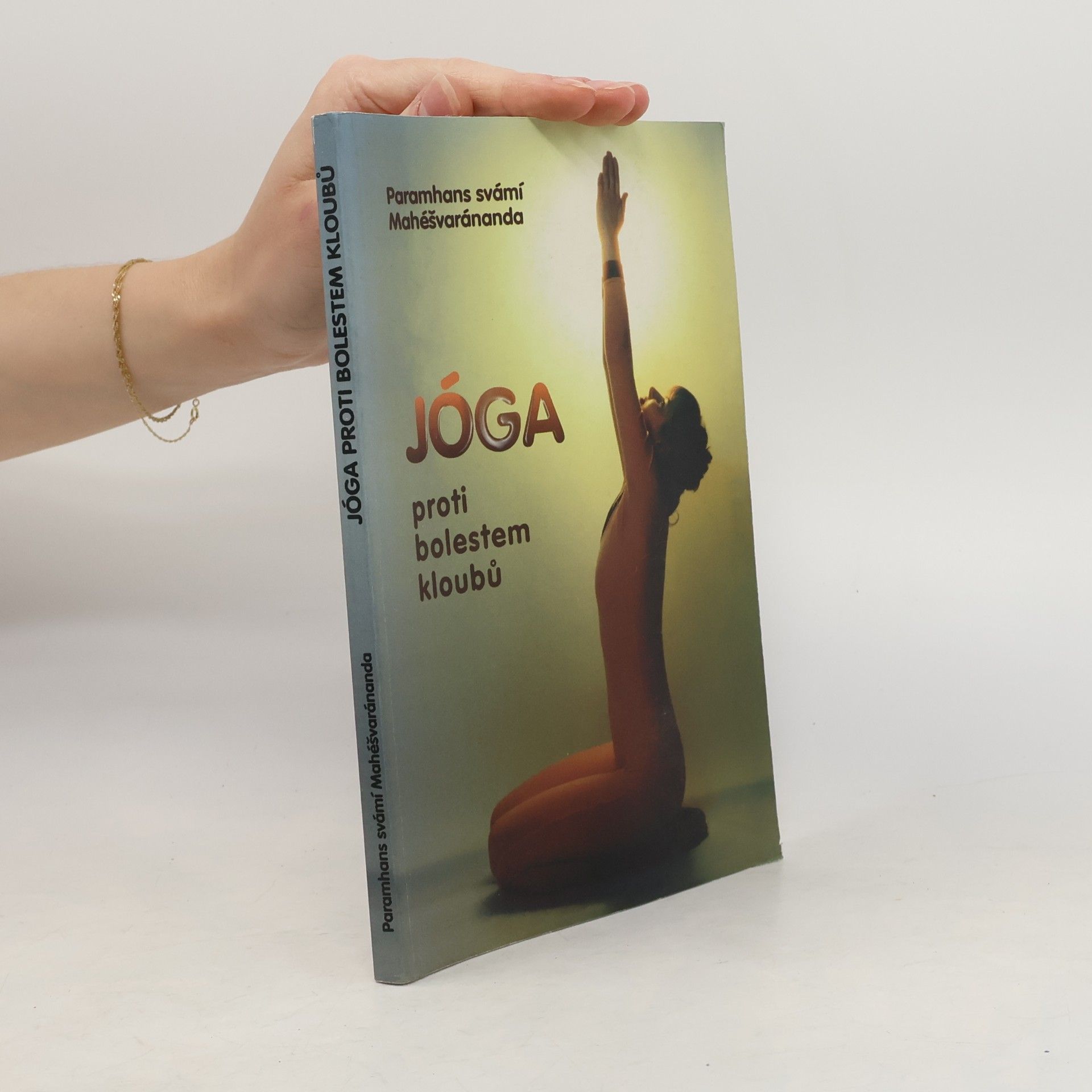Jóga proti bolestem kloubů