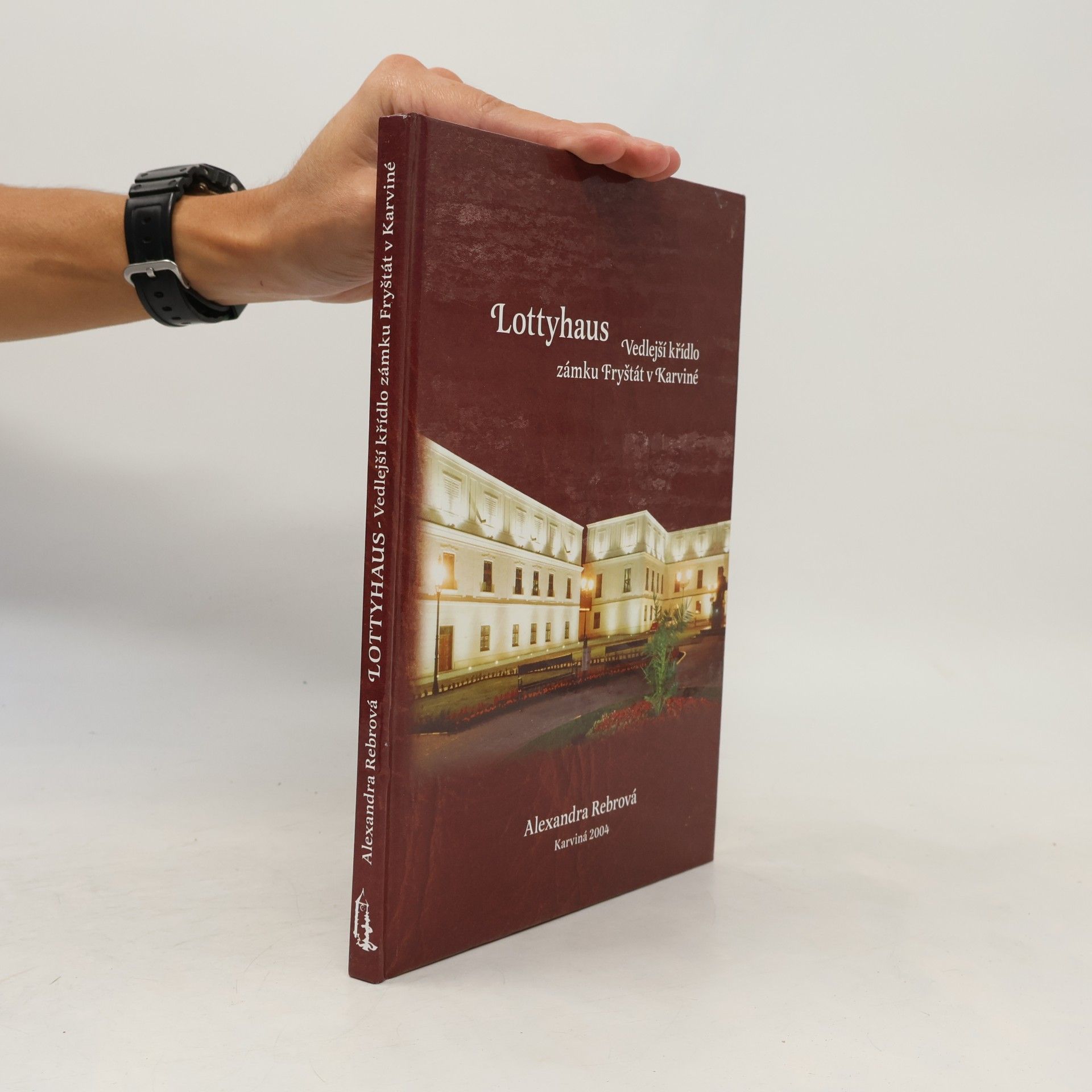Alexandra Rebrová Lottyhaus: vedlejší křídlo zámku Fryšták v Karviné