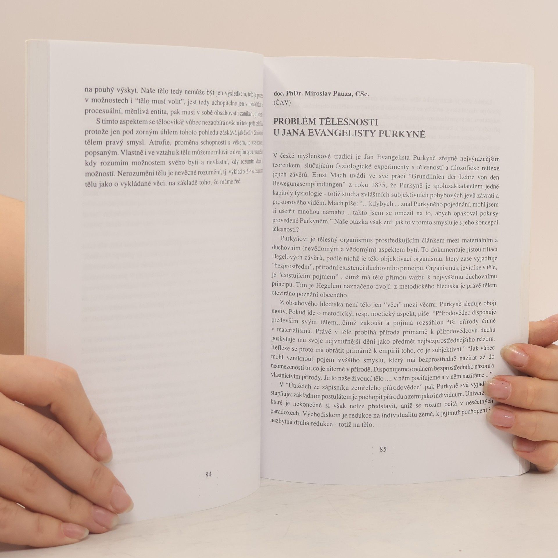 Anna Hogenová Pohyb a tělo : výběr filosofických textů