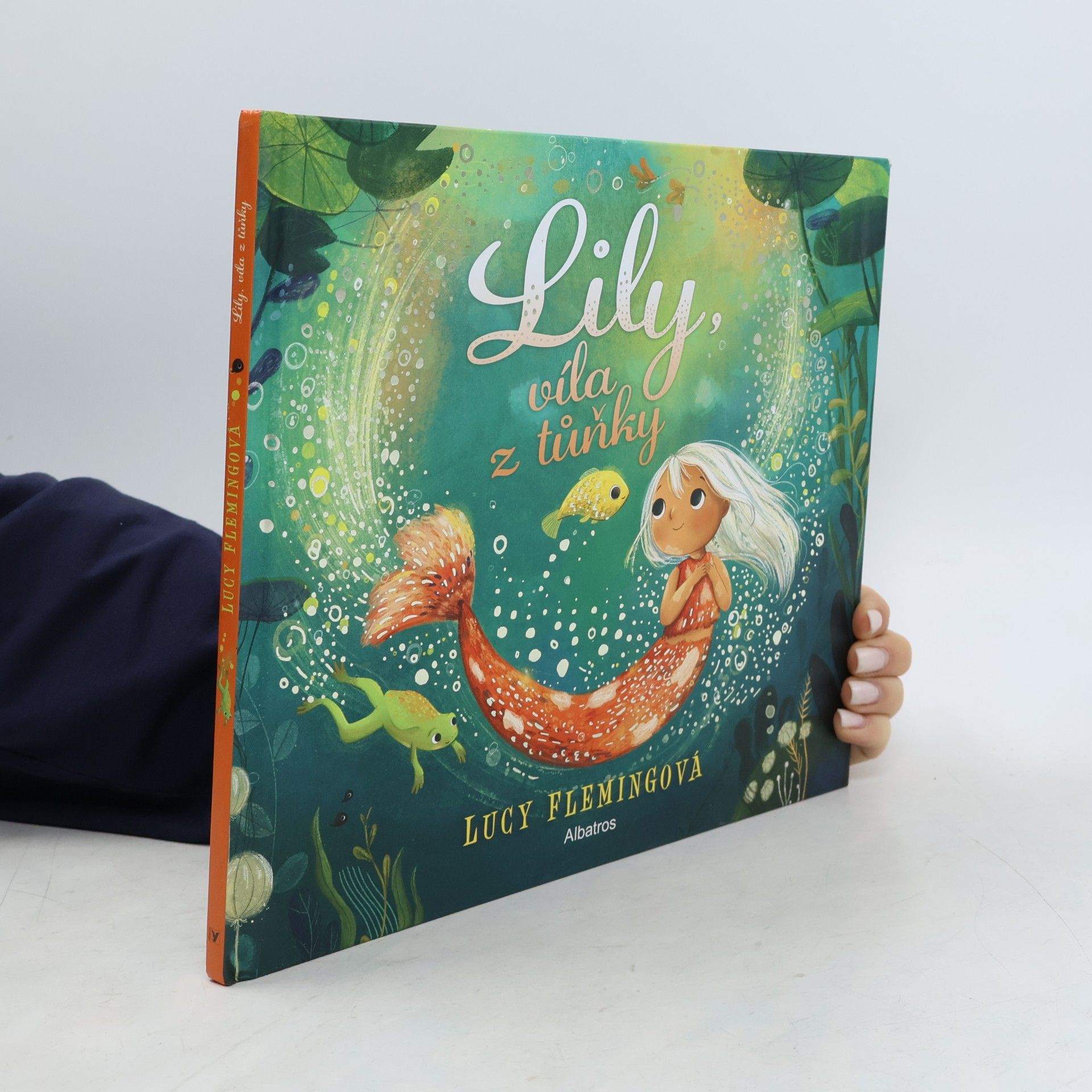 Lucy Fleming Lily, víla z tůňky