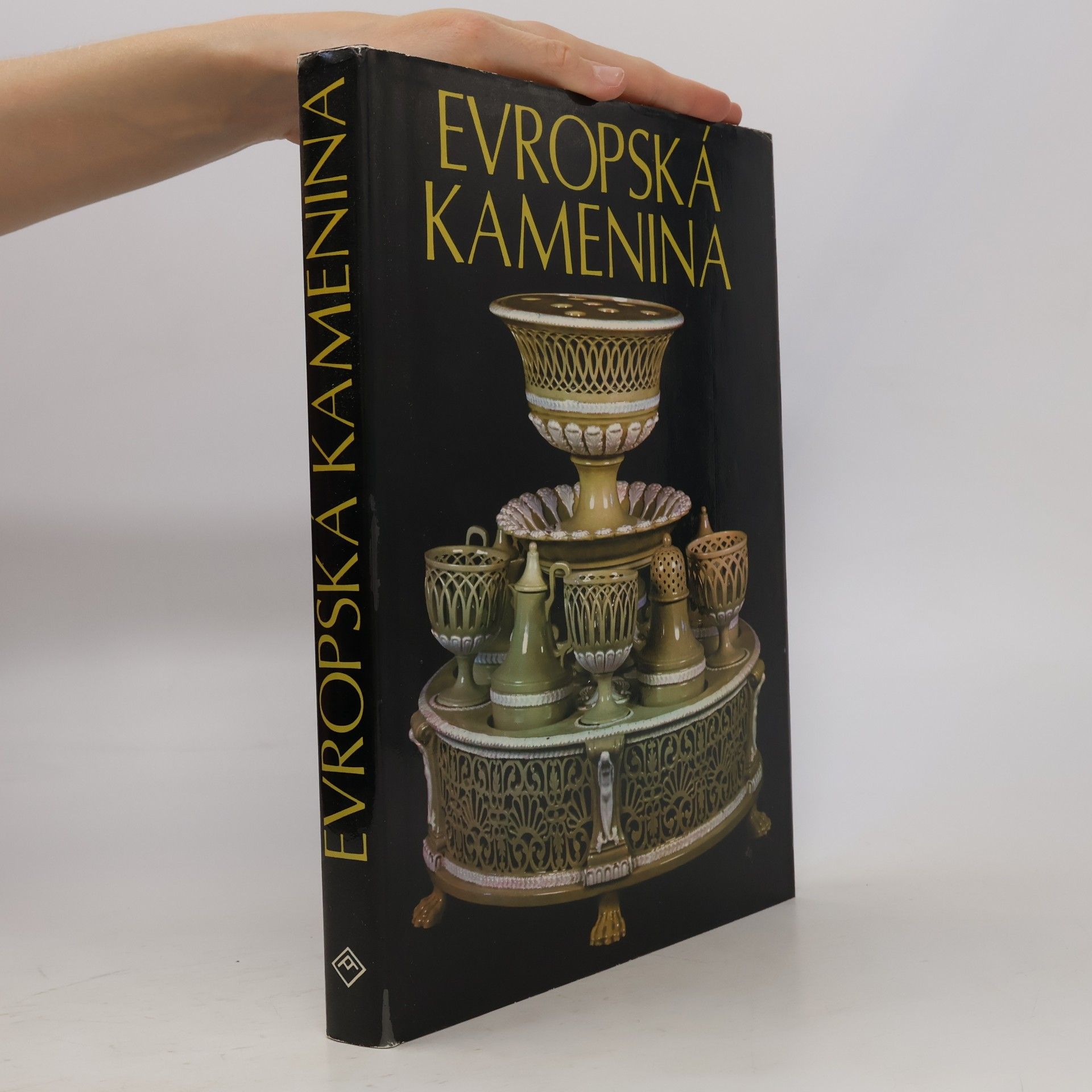 Jana Kybalová Evropská kamenina