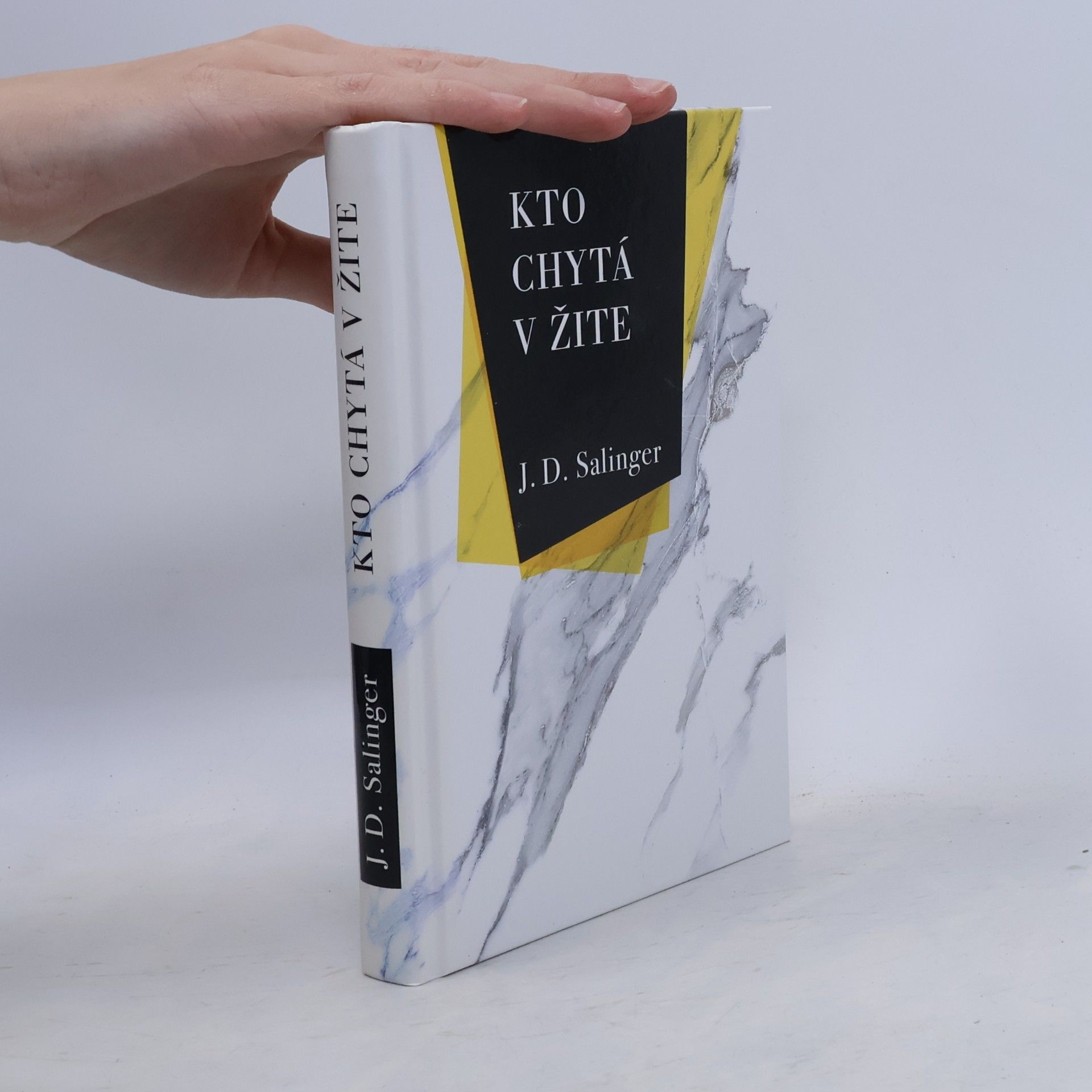 J. D. Salinger Kto chytá v žite